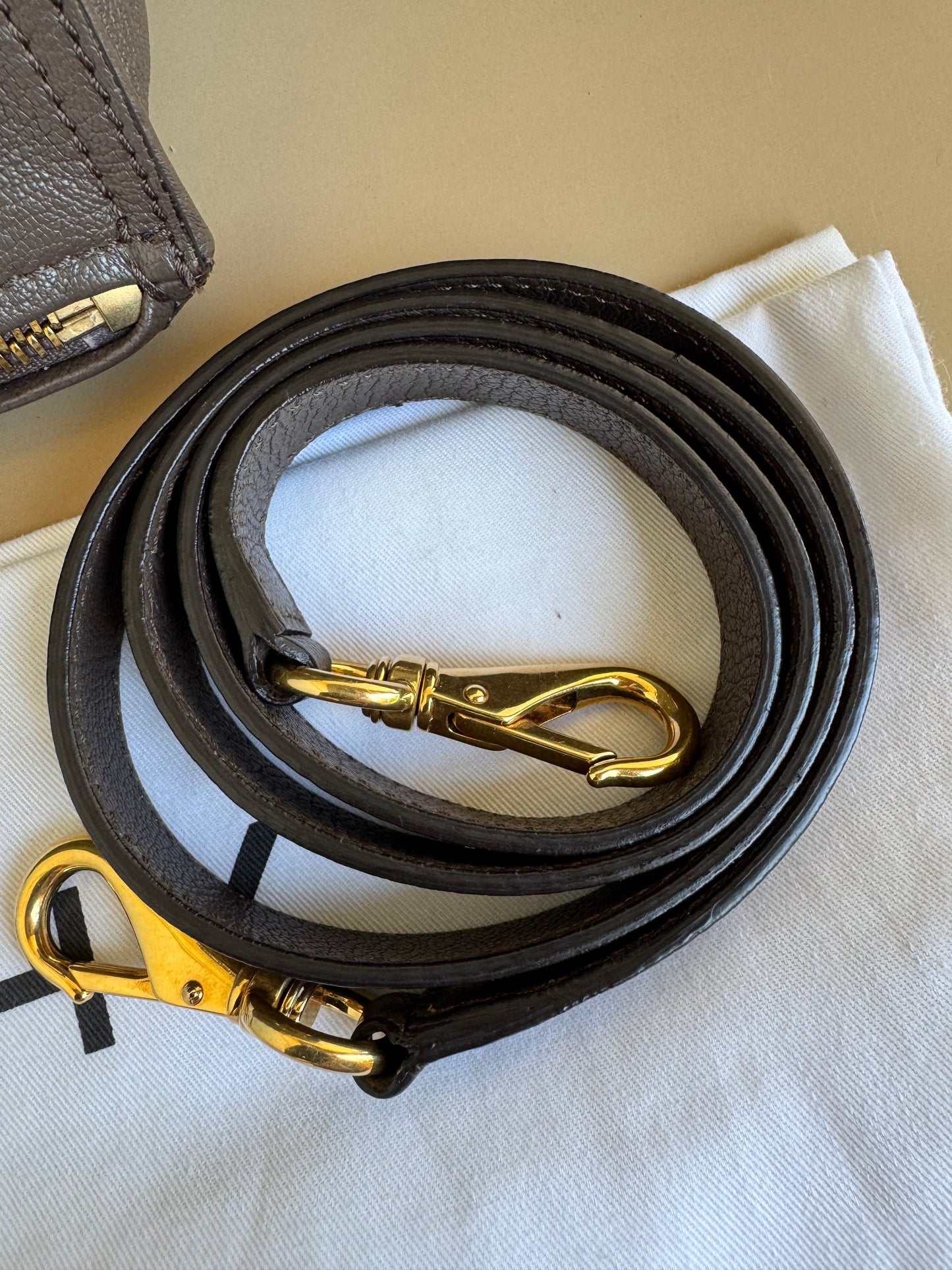 GIVENCHY SMALL PANDORA