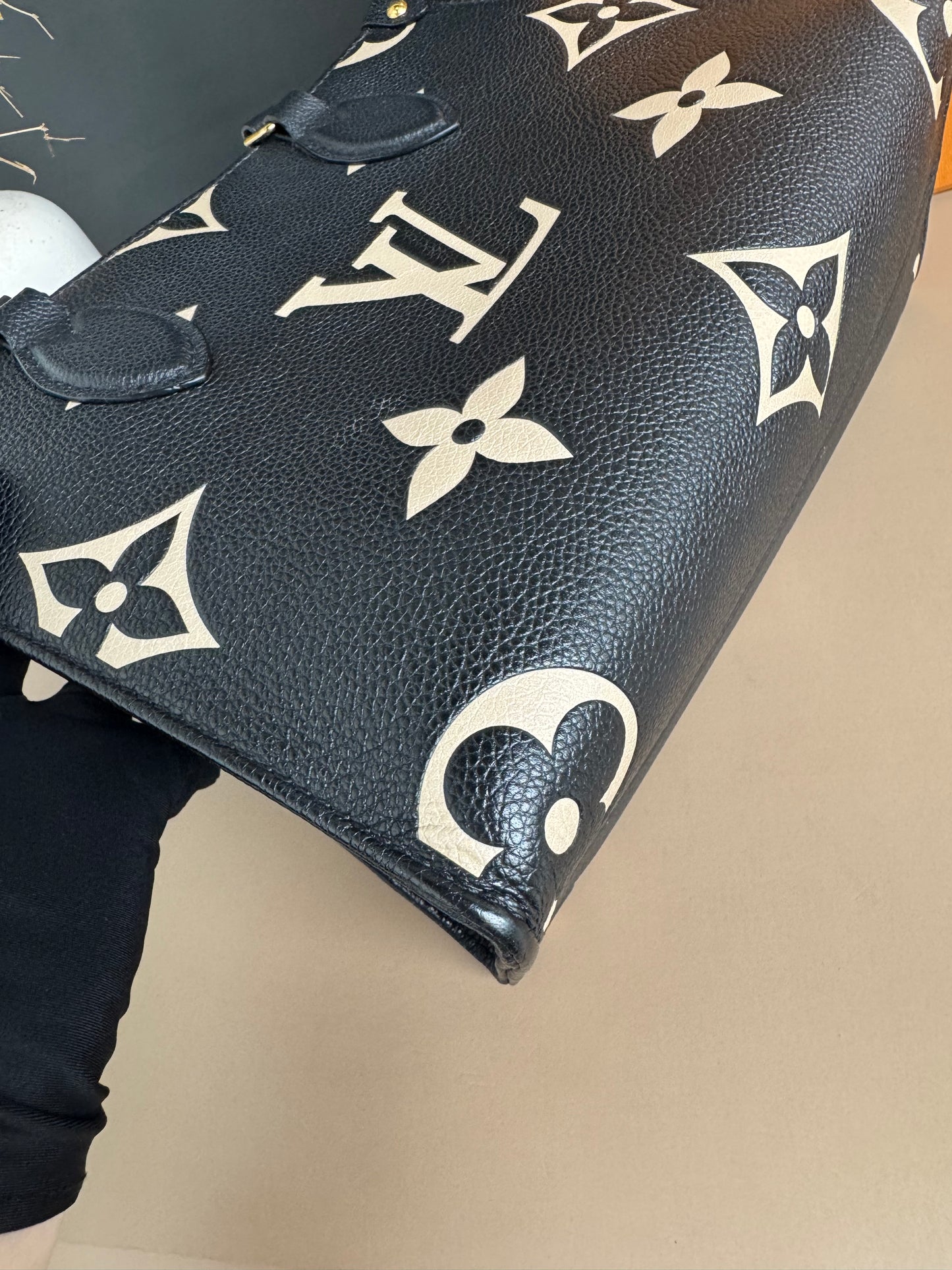 LOUIS VUITTON OTG PM BI COLOR