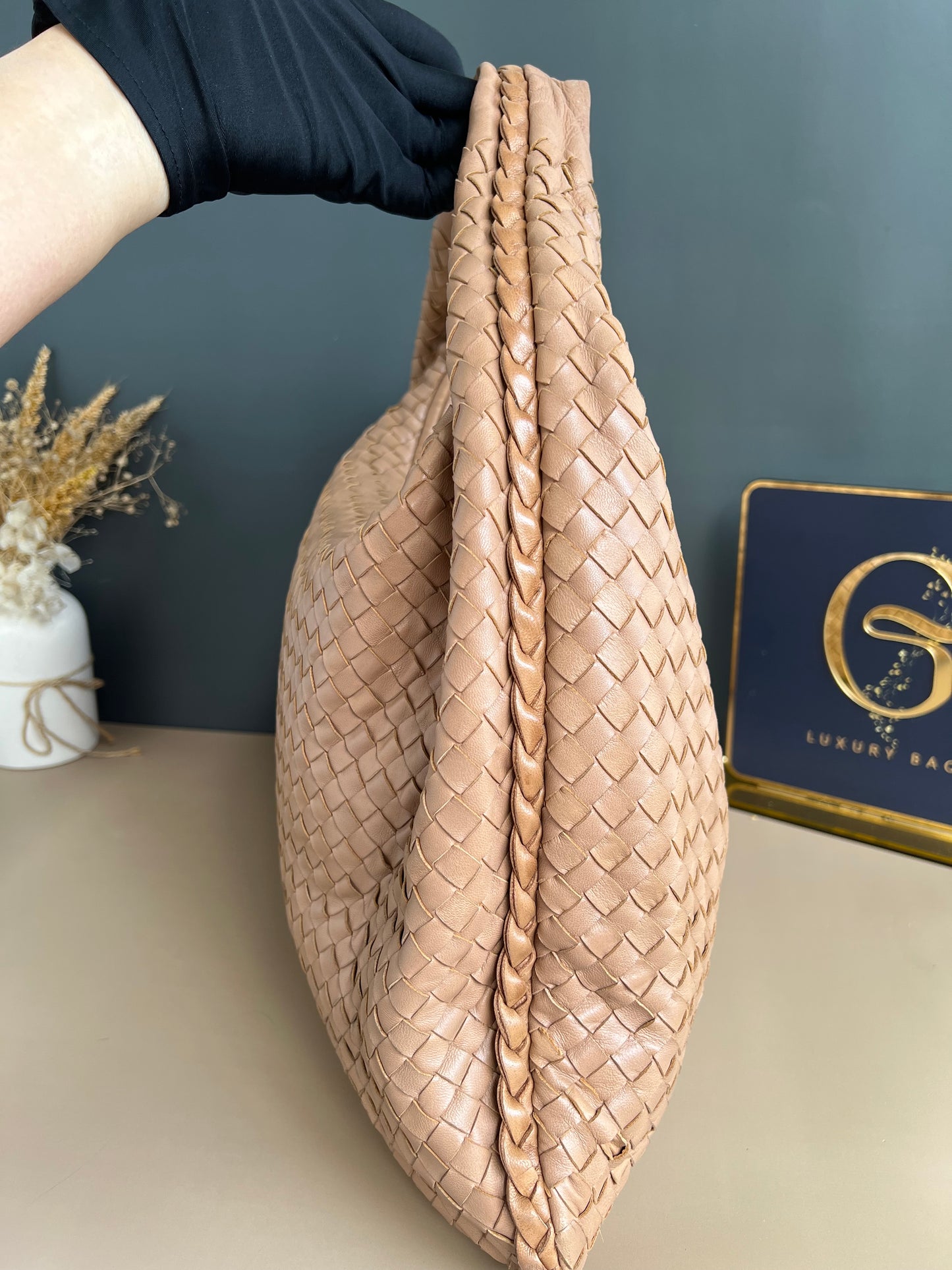 BOTTEGA VENETTA HOBO BAG