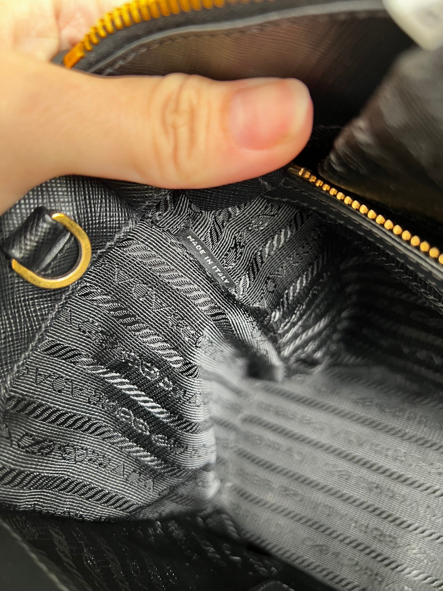 PRADA SAFFIANO LUX SMALL