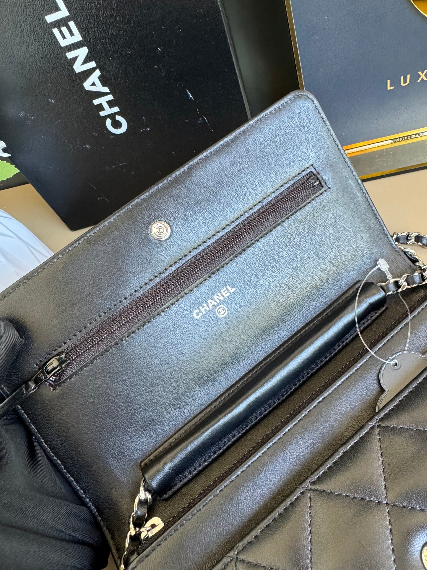 CHANEL WALLET ON CHAIN