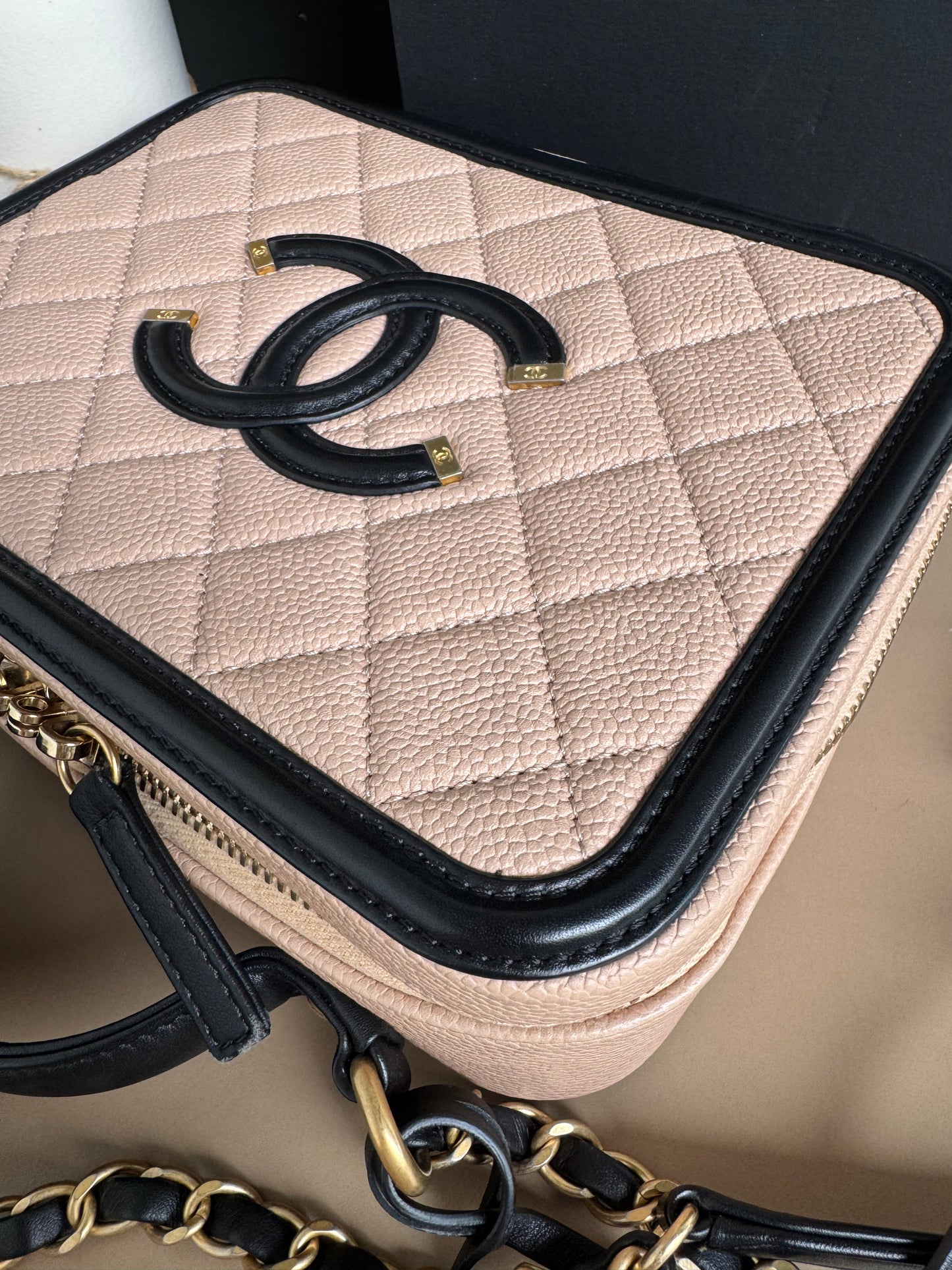 CHANEL FILIGREE VANITY