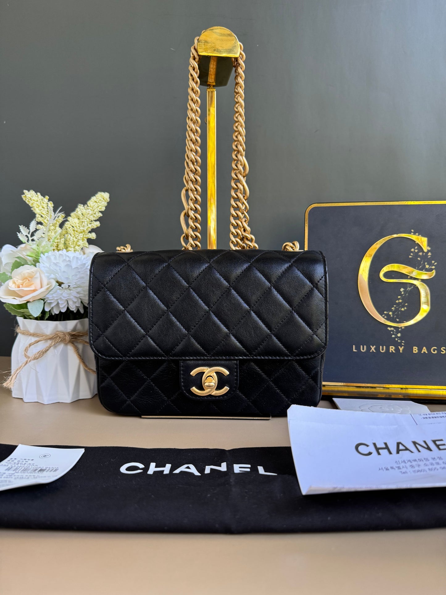 UNUSED CHANEL CHAIN ON CHAIN