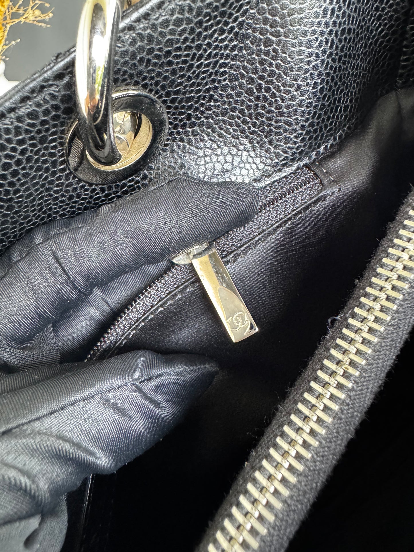 CHANEL GST BLACK
