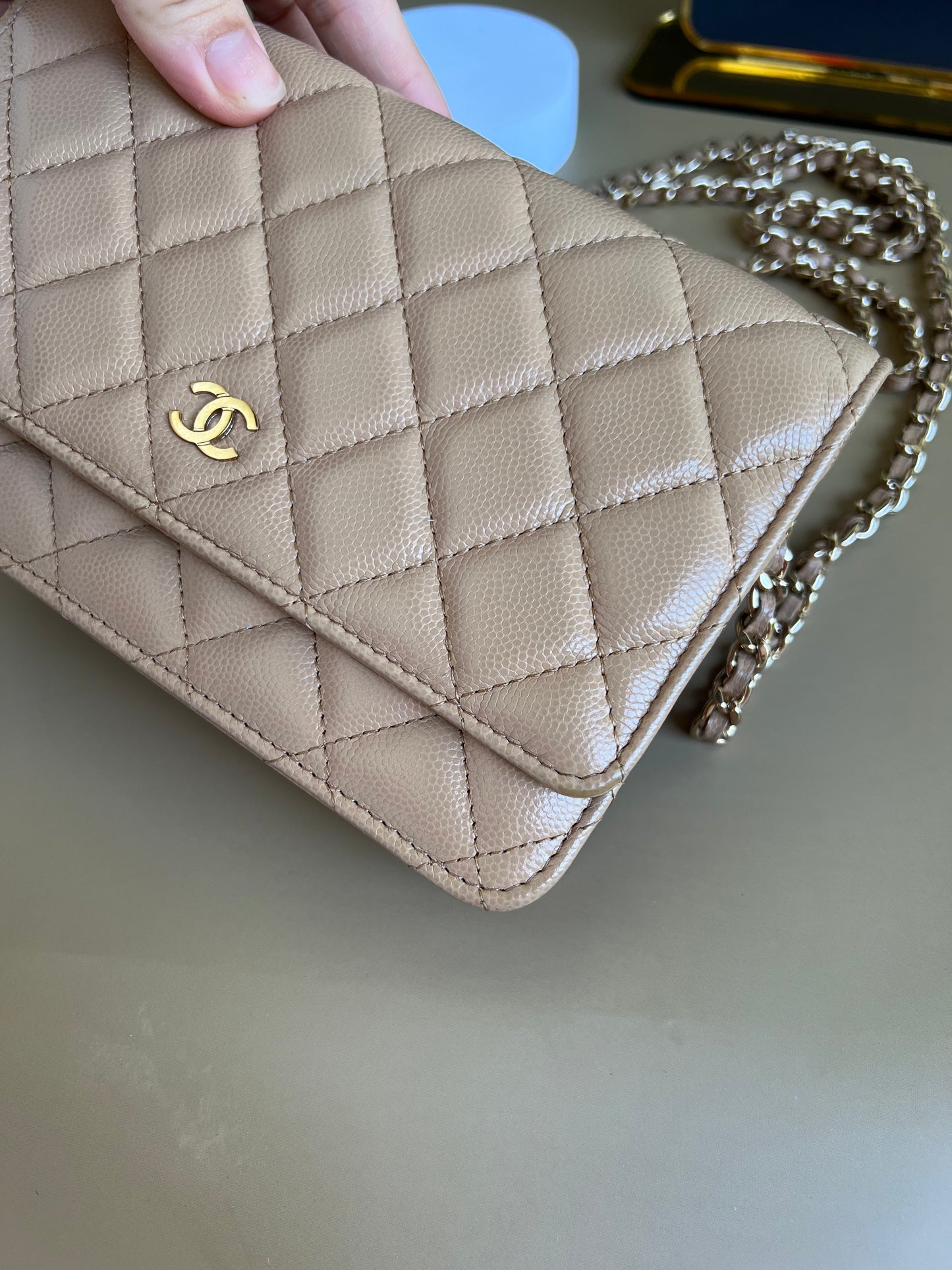 CHANEL WALLET ON CHAIN