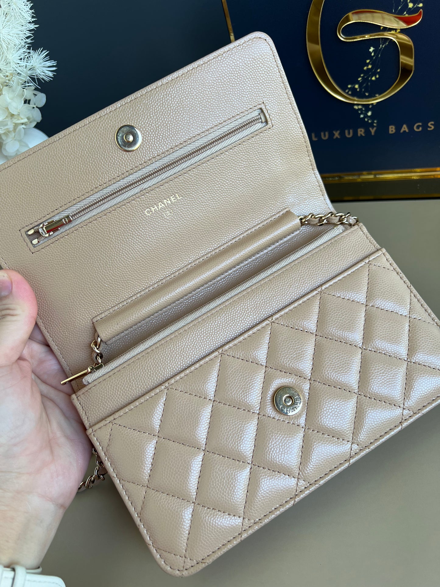 CHANEL WALLET ON CHAIN