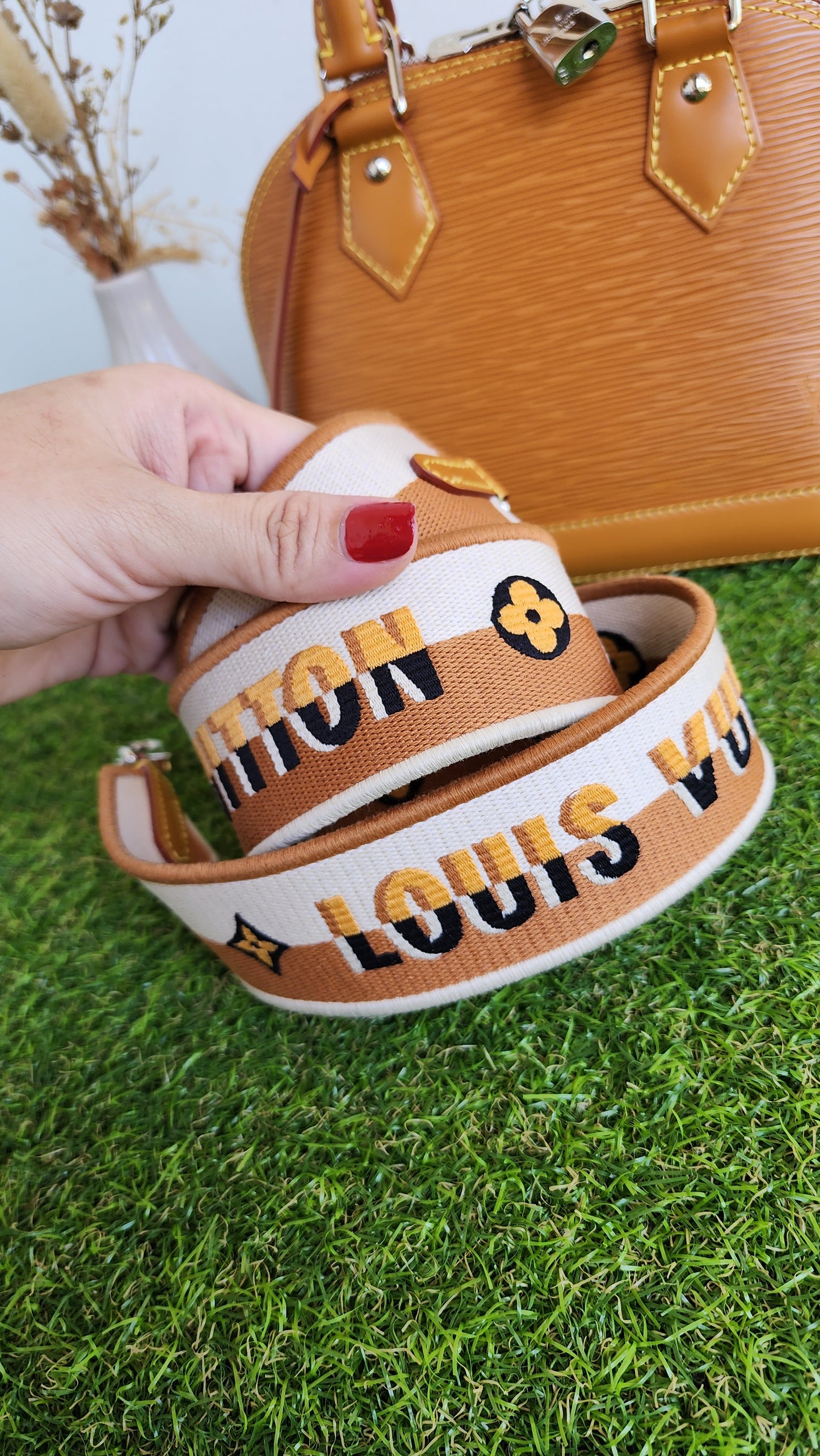 LOUIS VUITTON BB ALMA EPI CARAMEL