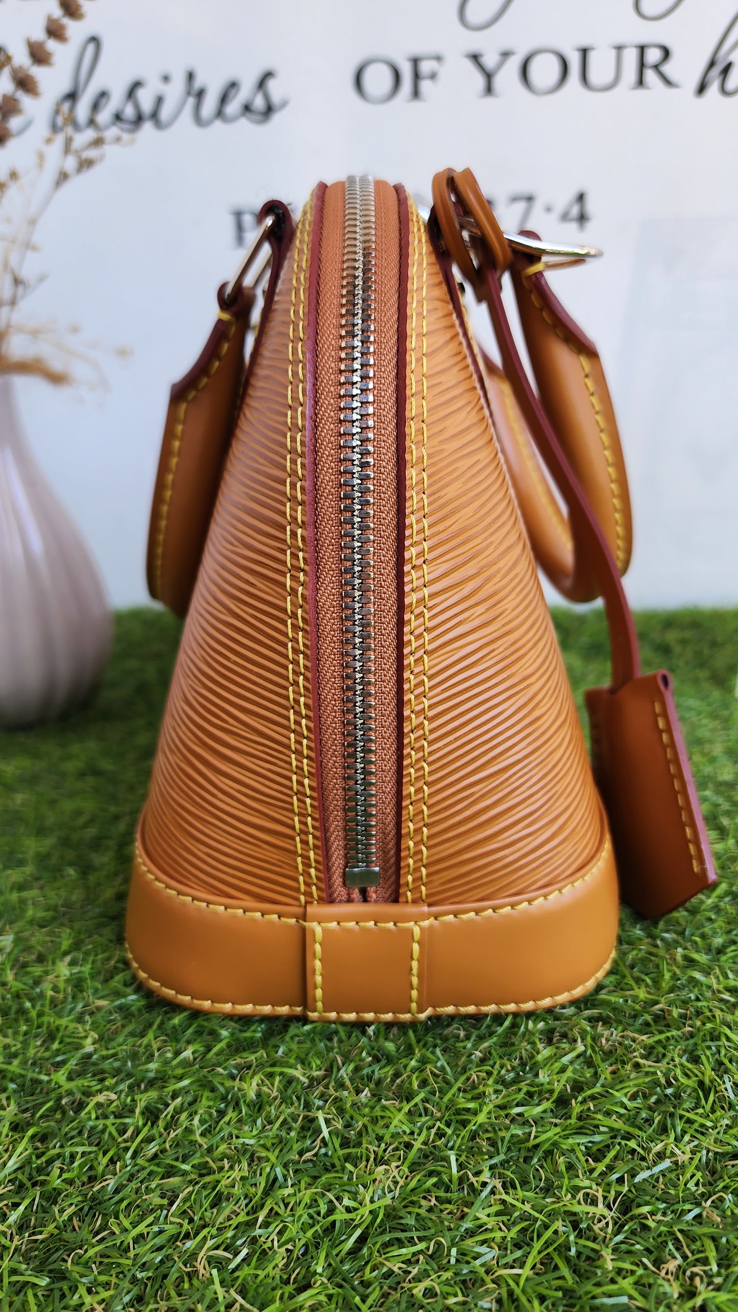 LOUIS VUITTON BB ALMA EPI CARAMEL