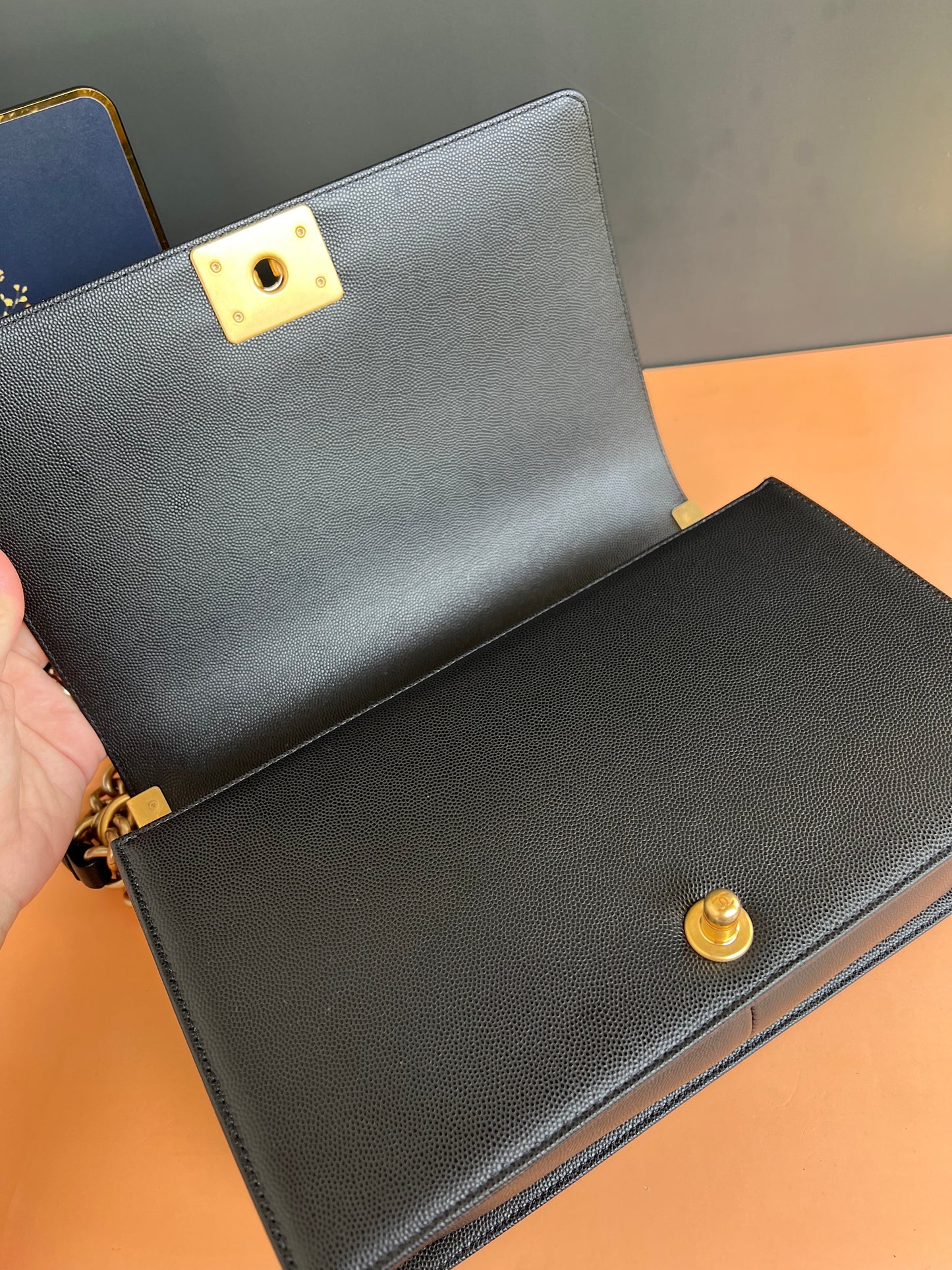 CHANEL LE BOY NEW MEDIUM