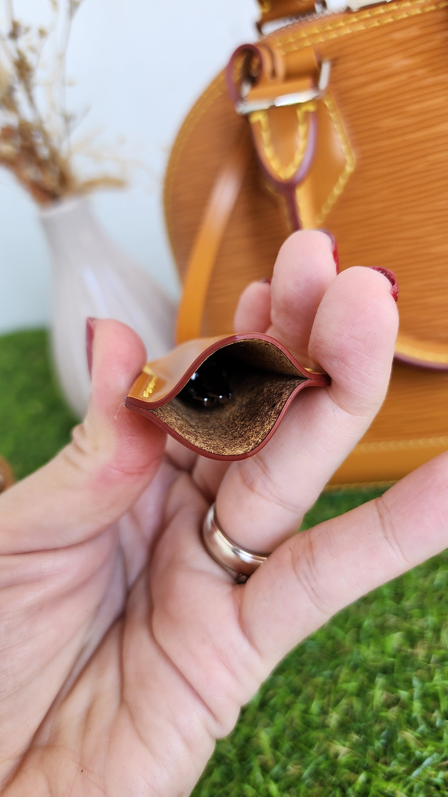 LOUIS VUITTON BB ALMA EPI CARAMEL