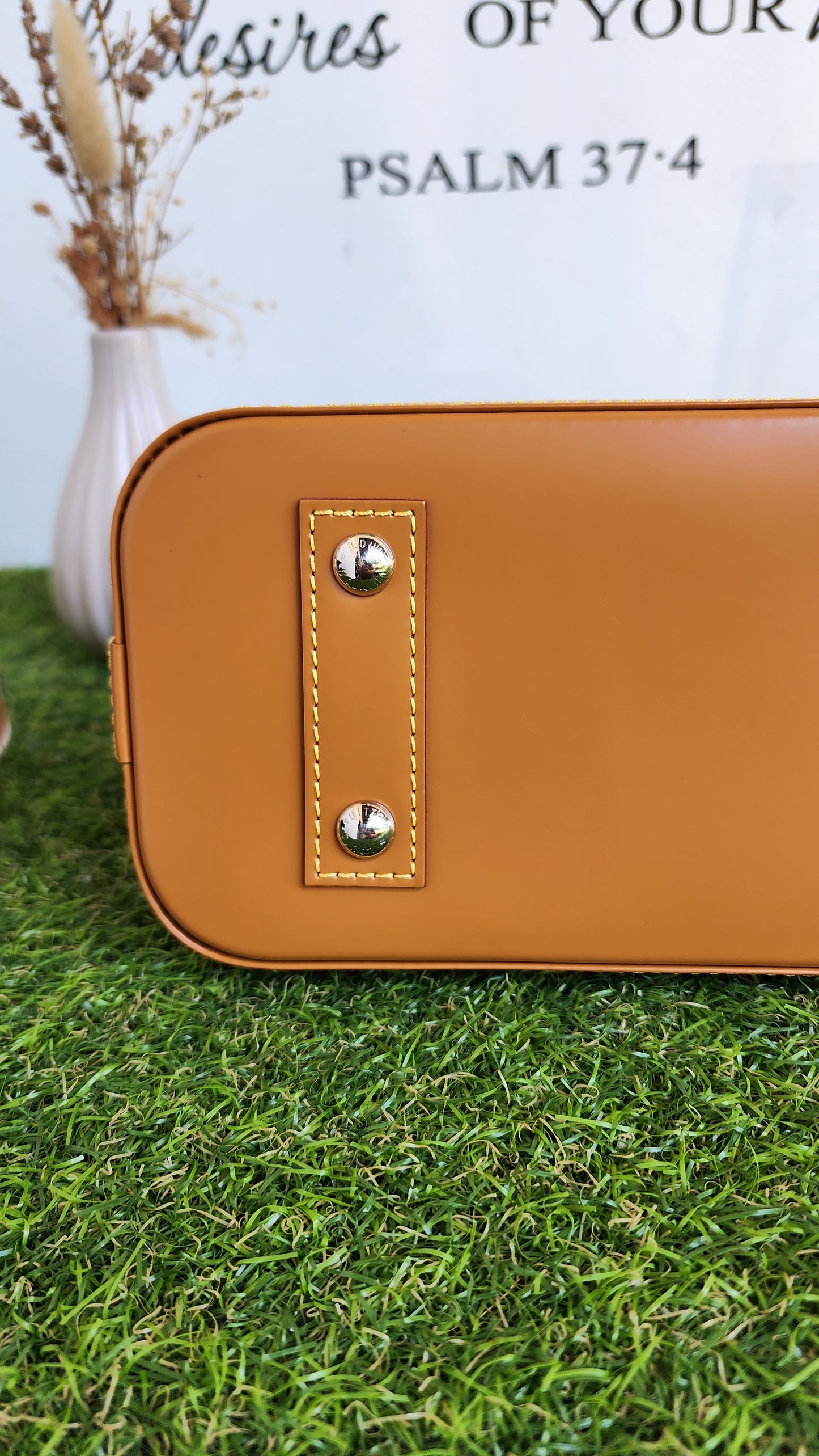LOUIS VUITTON BB ALMA EPI CARAMEL