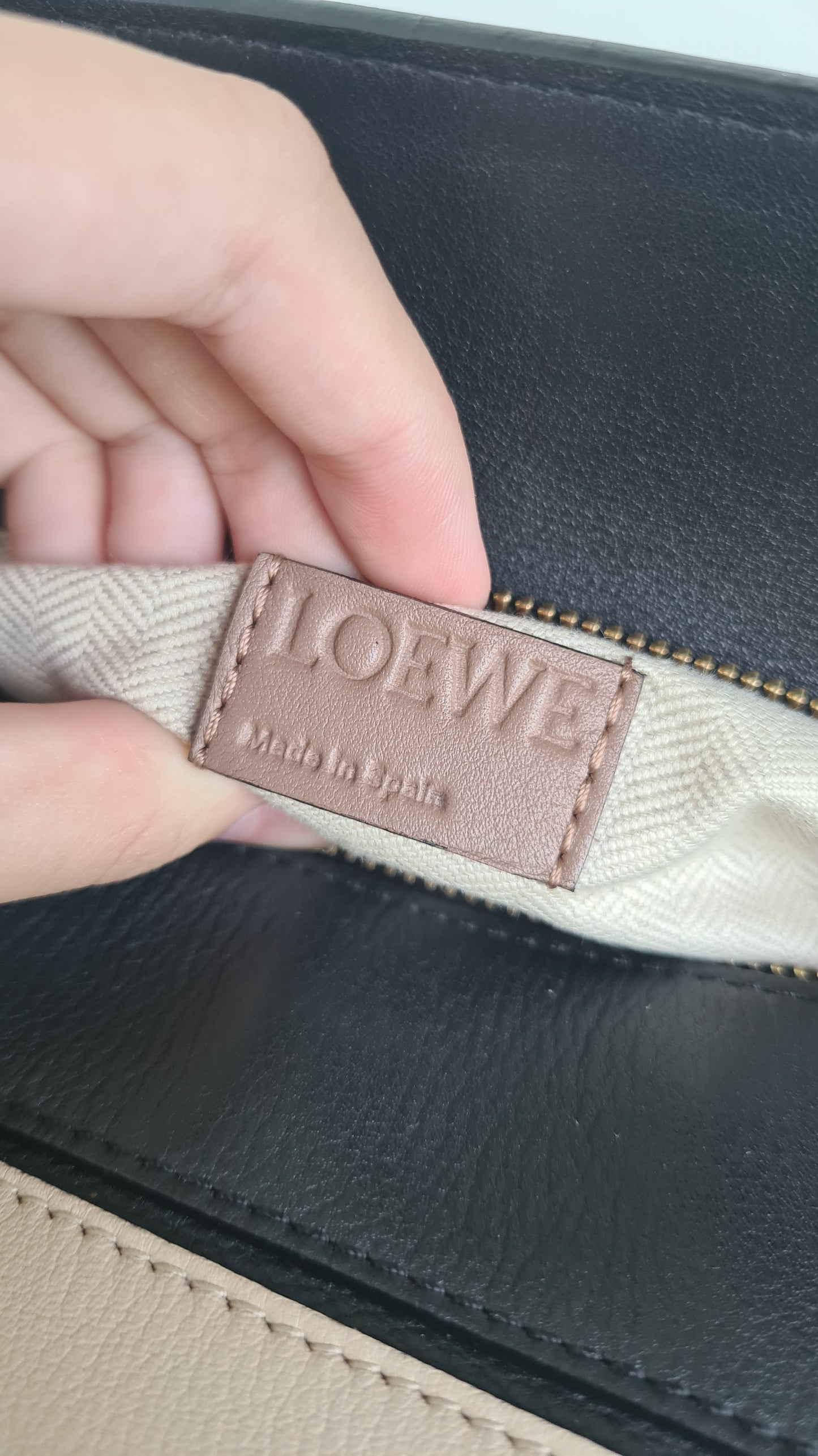 Loewe Puzzle Medium