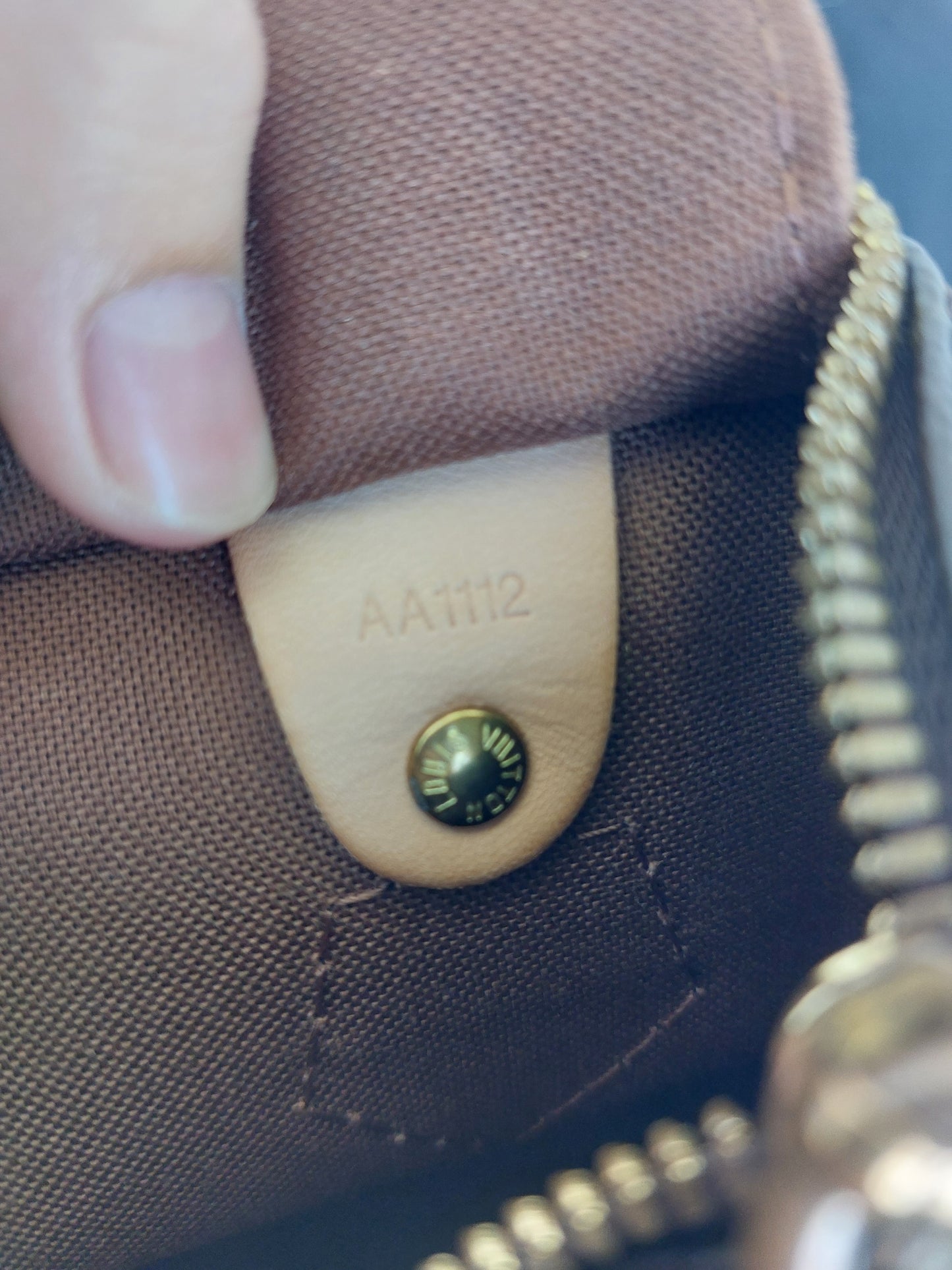 Louis Vuitton Bandouliere 30 Monogram