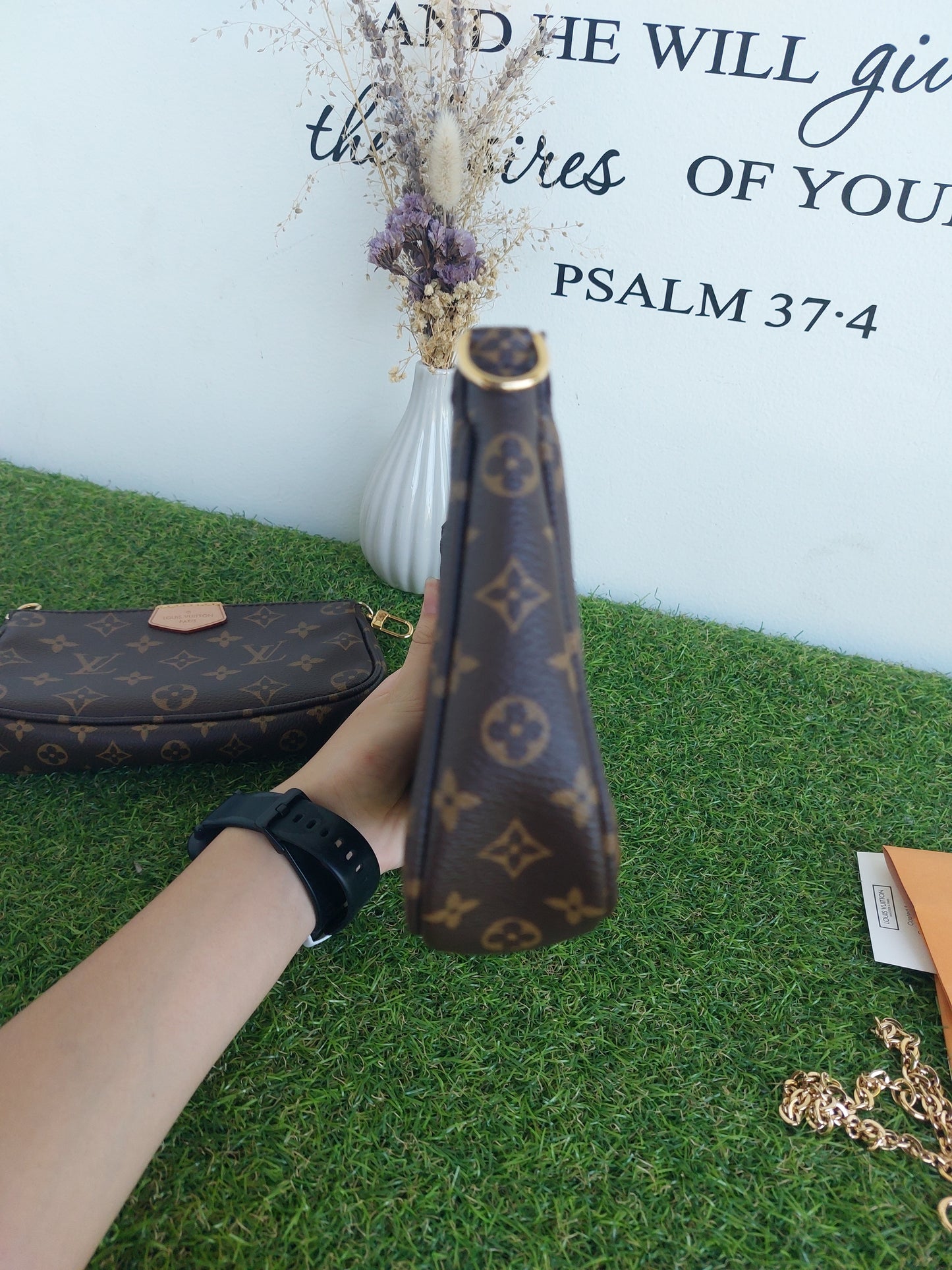 Louis Vuitton Multipochette