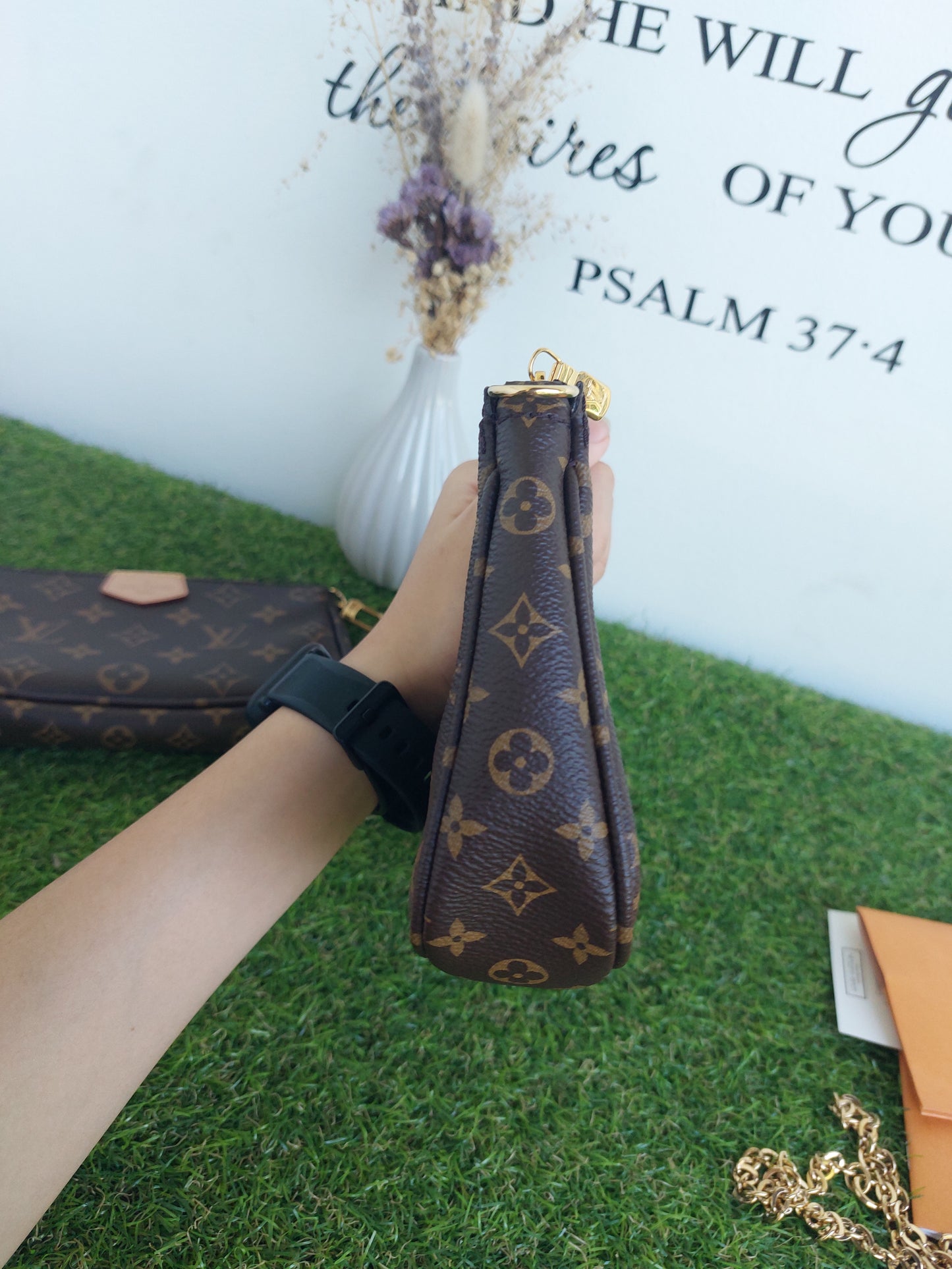 Louis Vuitton Multipochette
