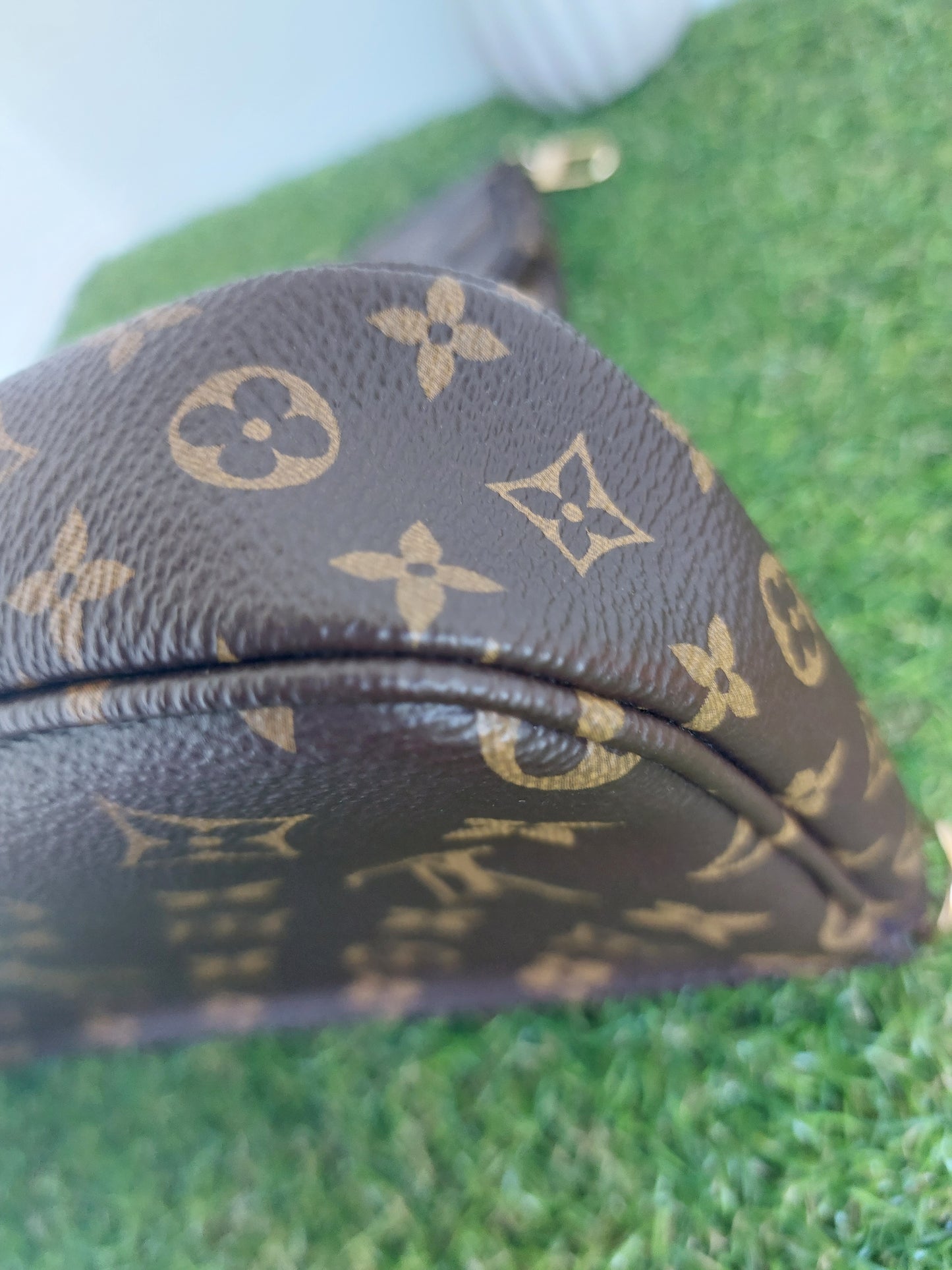 Louis Vuitton Multipochette