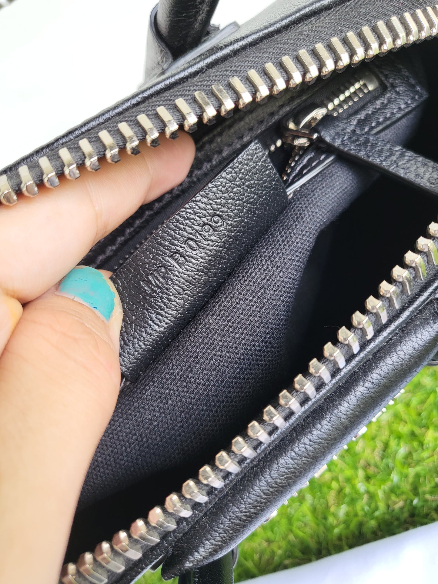 Givenchy Antigona Mini Goatskin