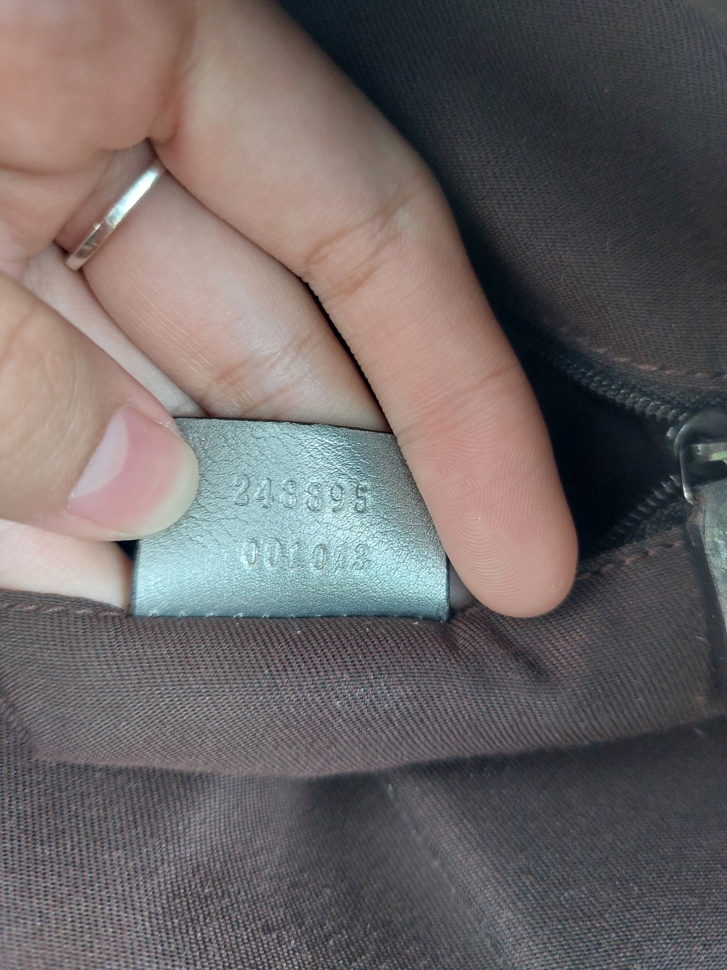 Gucci Soho Small metallic hobo