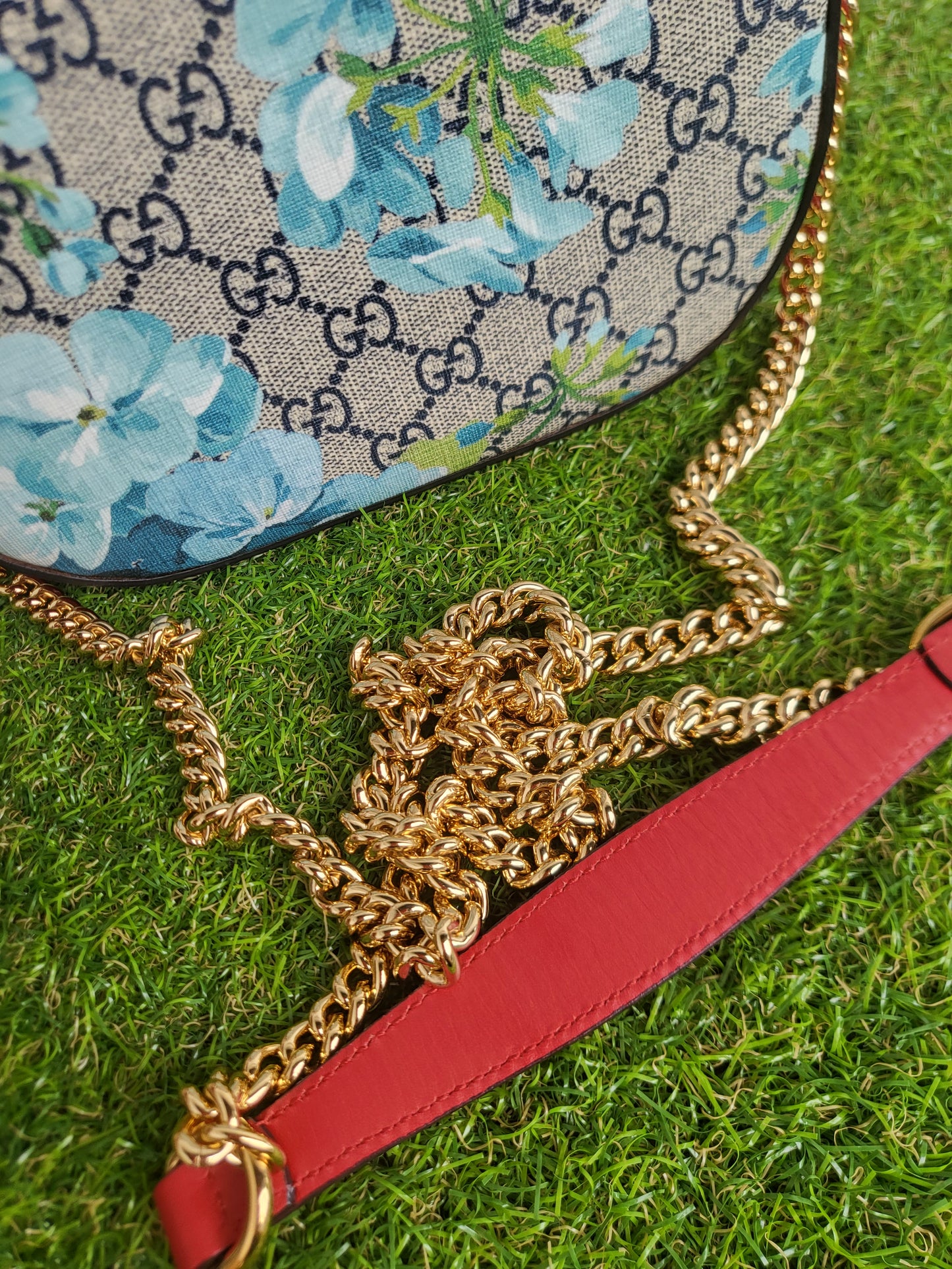 Gucci Bloom Camera Bag