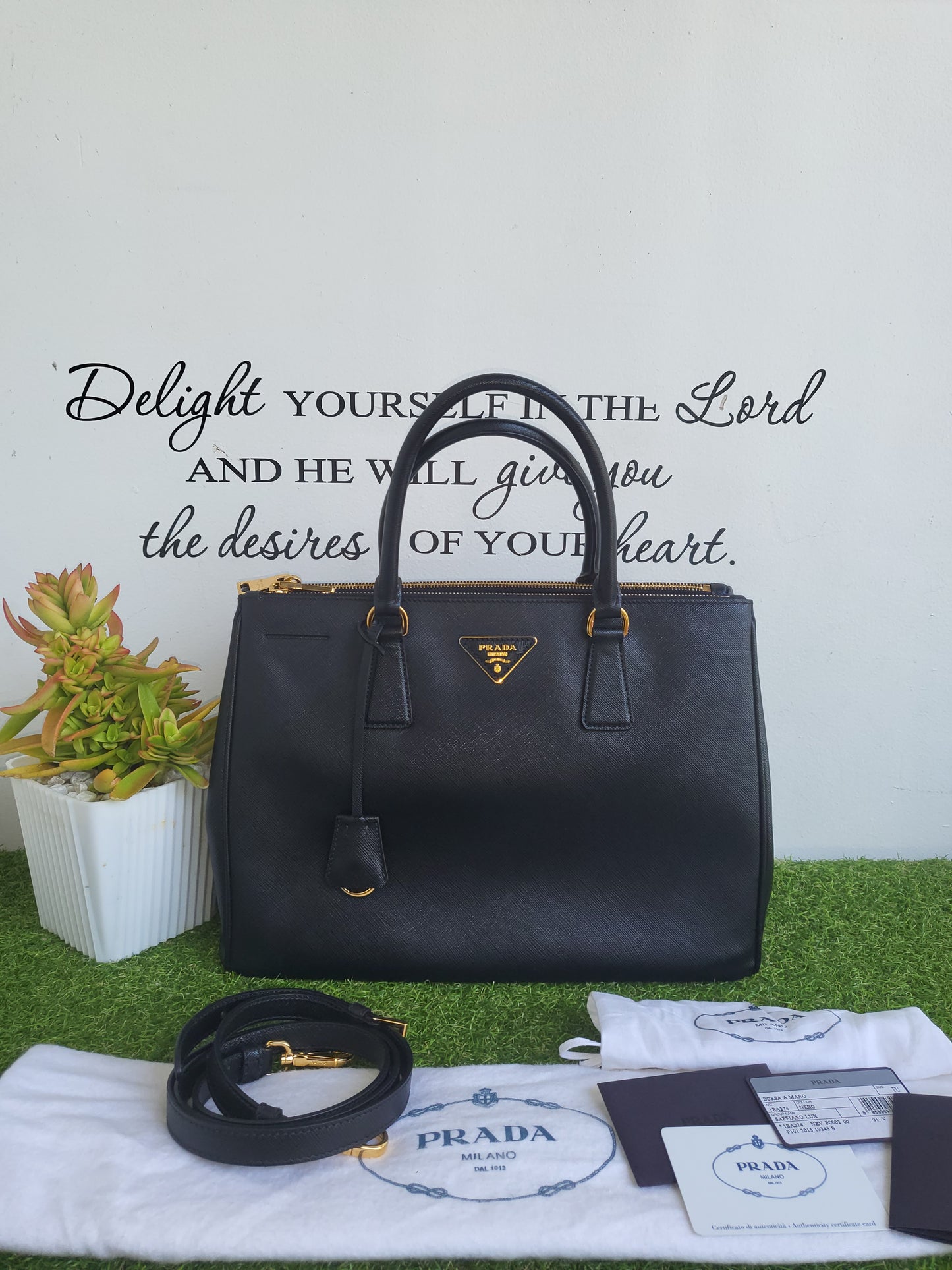 Prada Saffiano Lux 1BA274