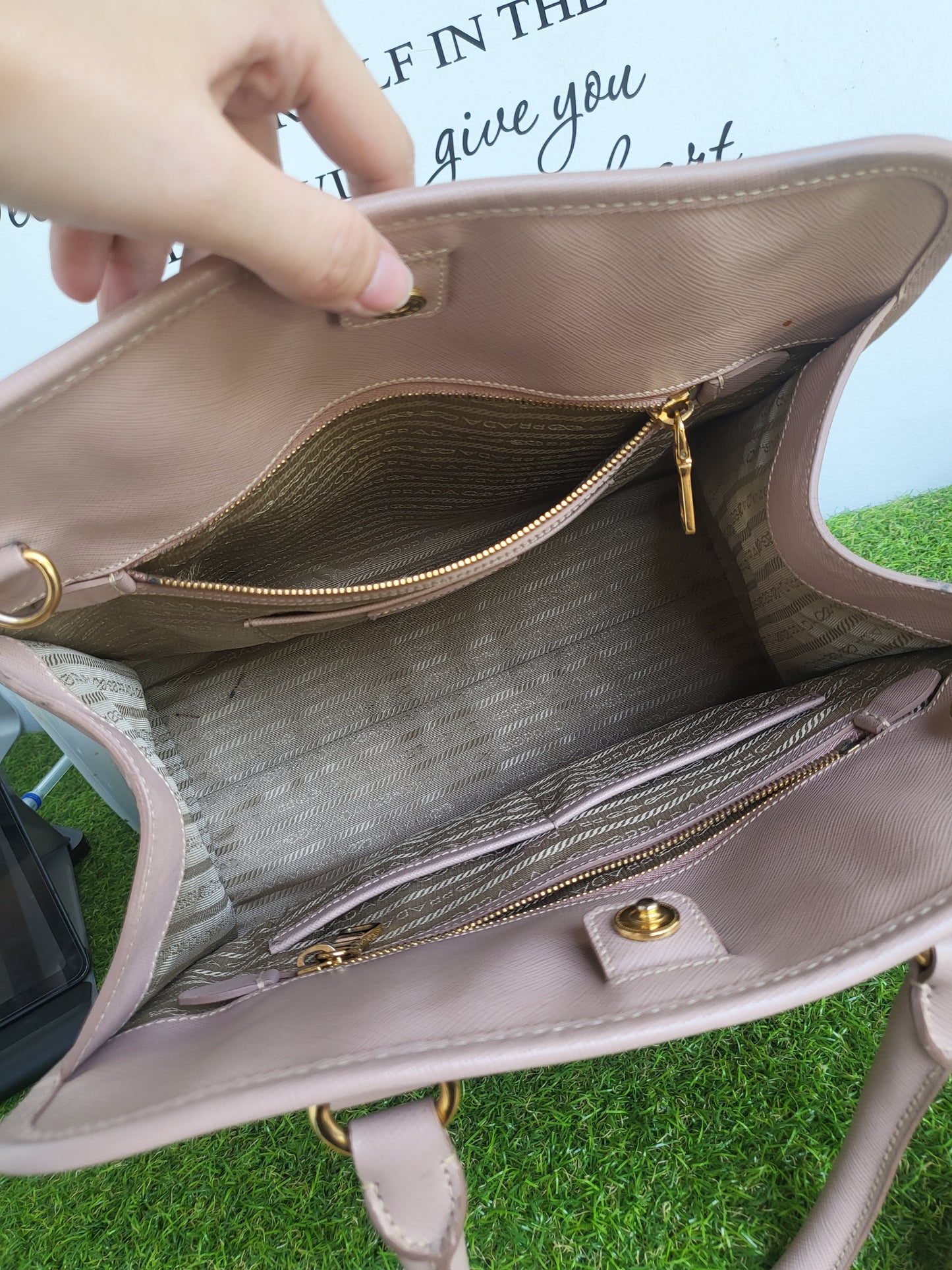 Prada Saffiano Lux Bn2254 cammeo