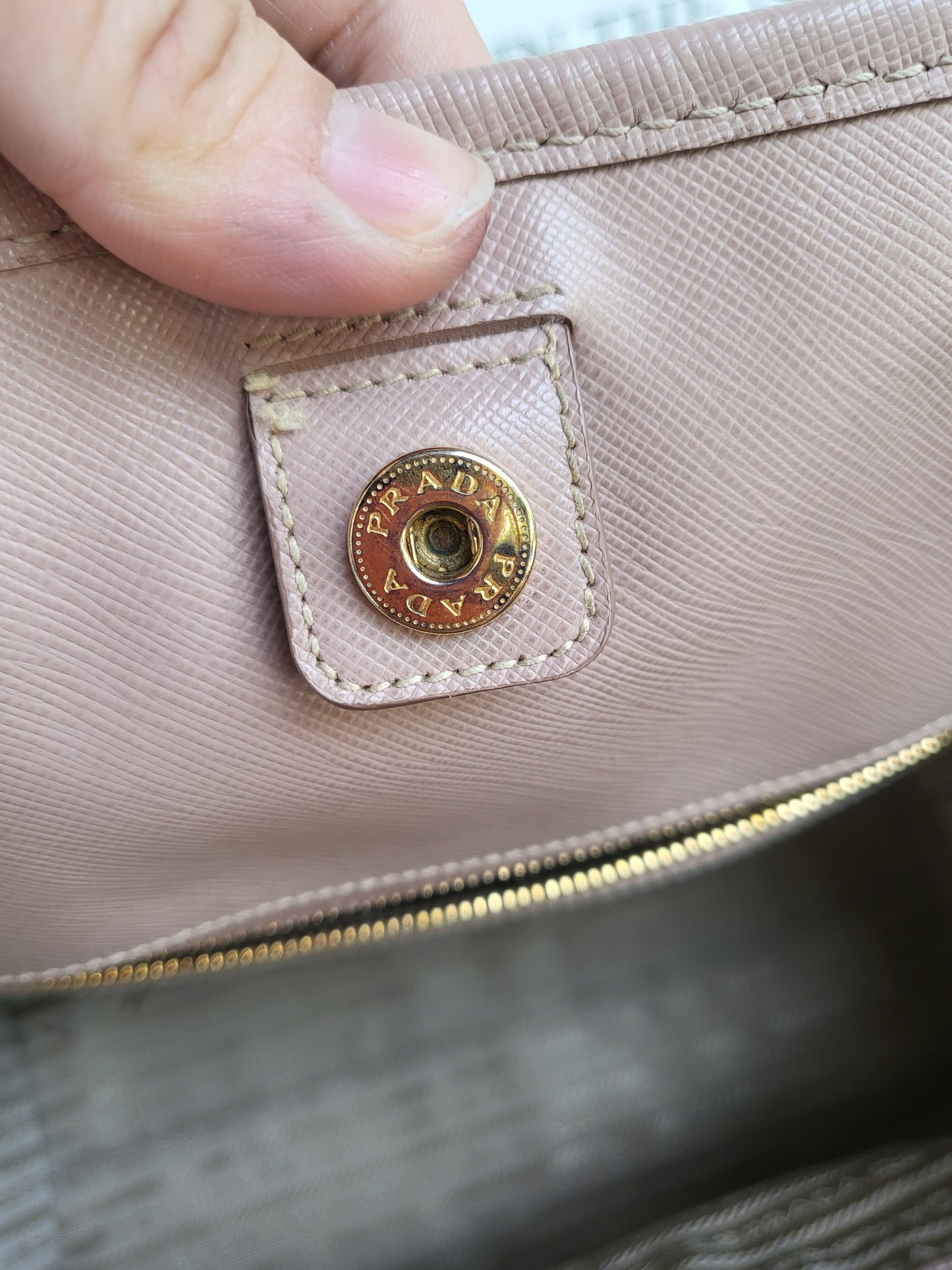 Prada Saffiano Lux Bn2254 cammeo