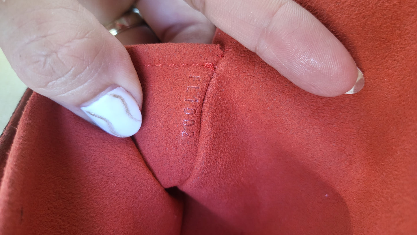 Louis Vuitton Relocato