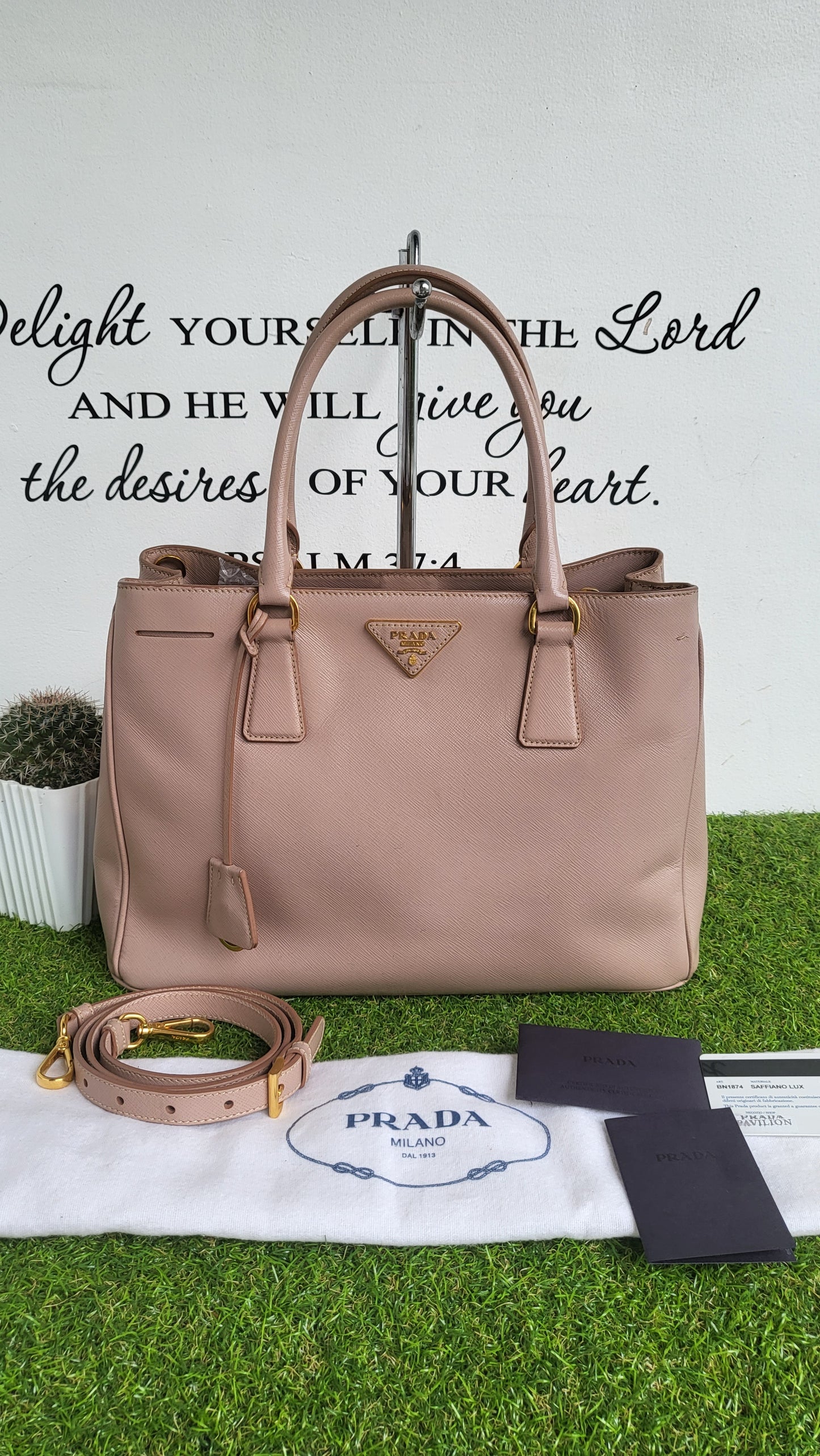 Prada Saffiano Cammeo