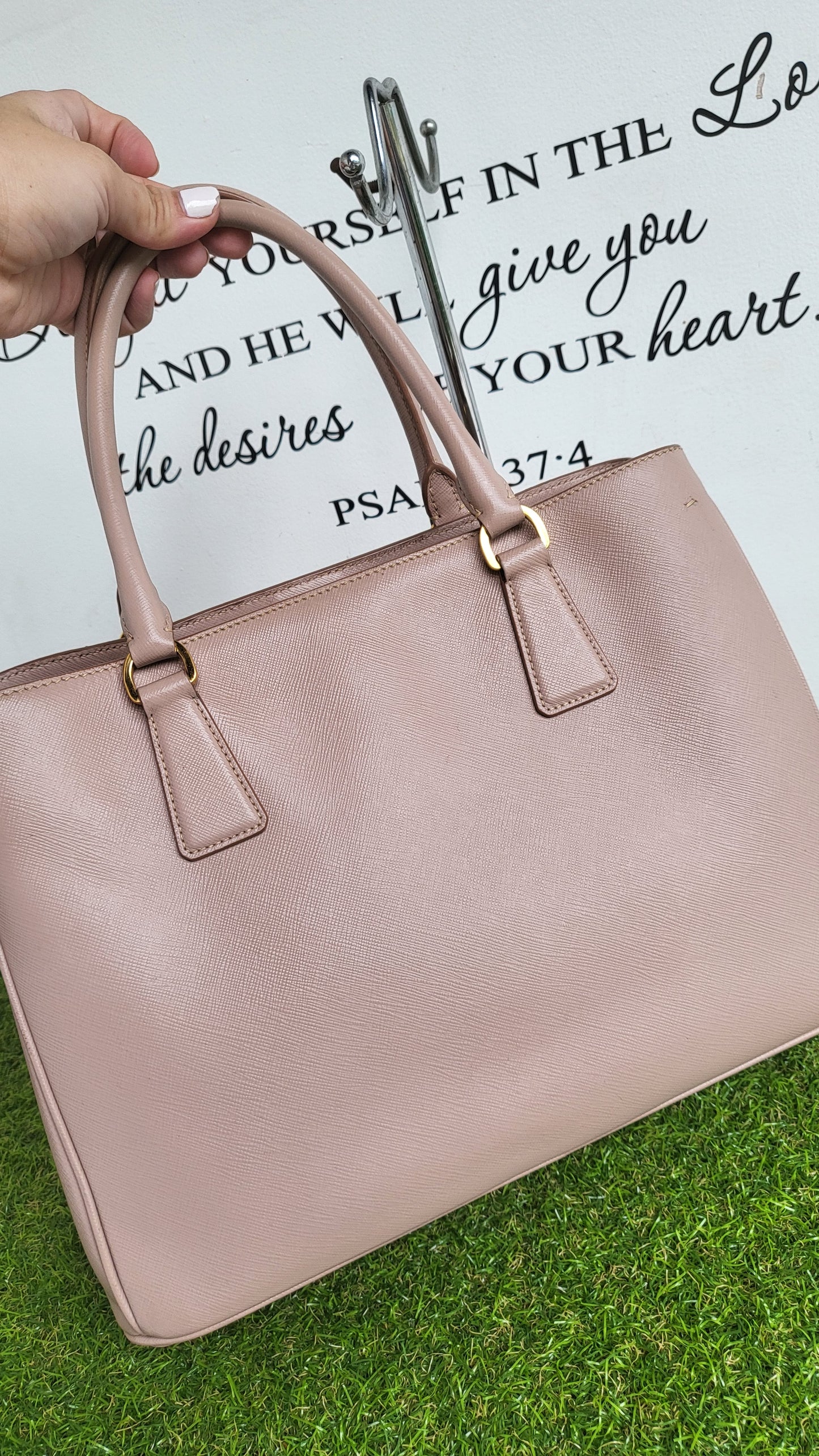 Prada Saffiano Cammeo
