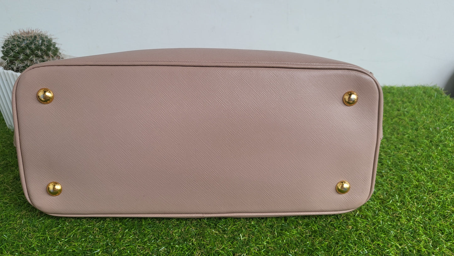 Prada Saffiano Cammeo