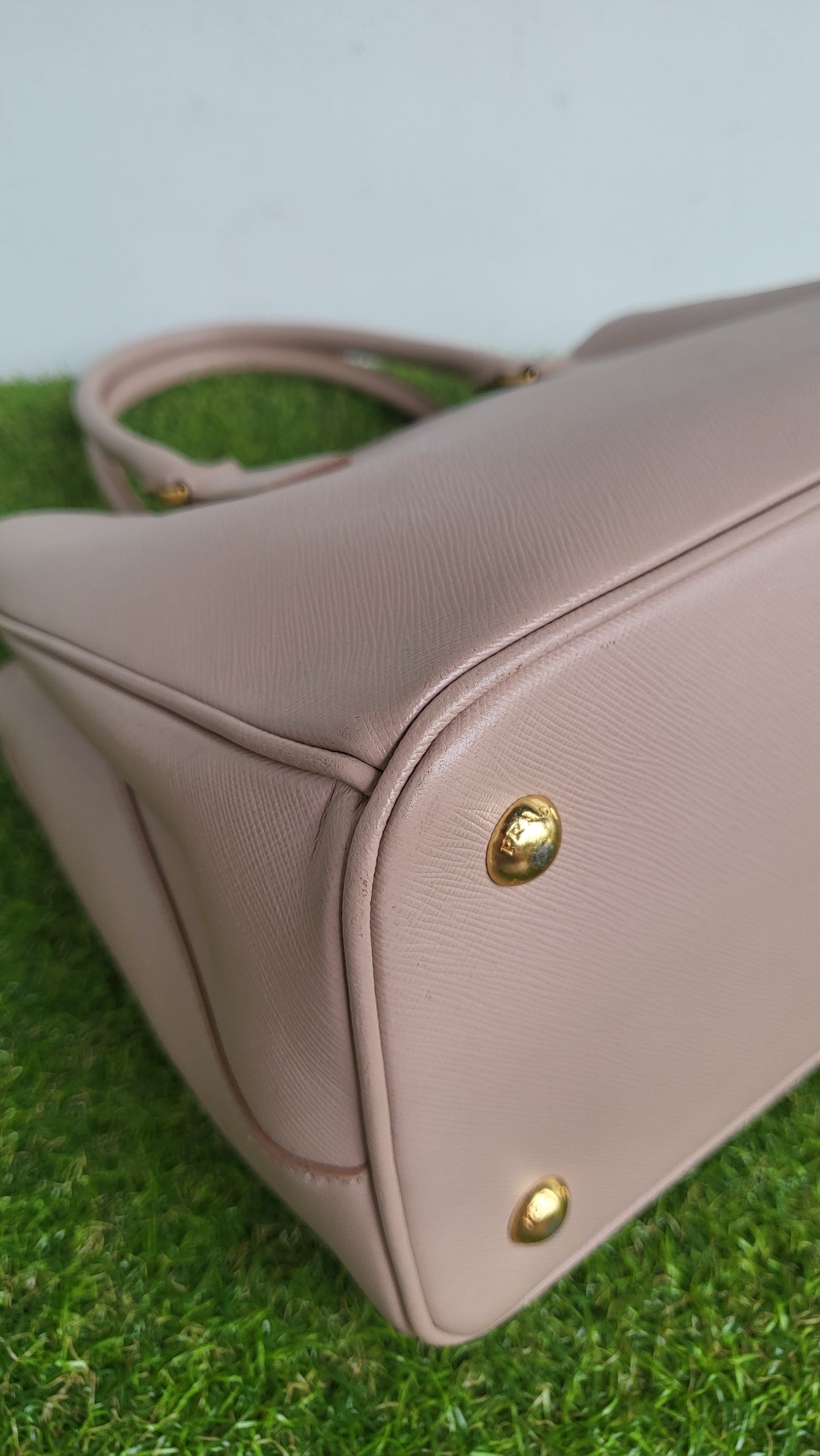 Prada Saffiano Cammeo