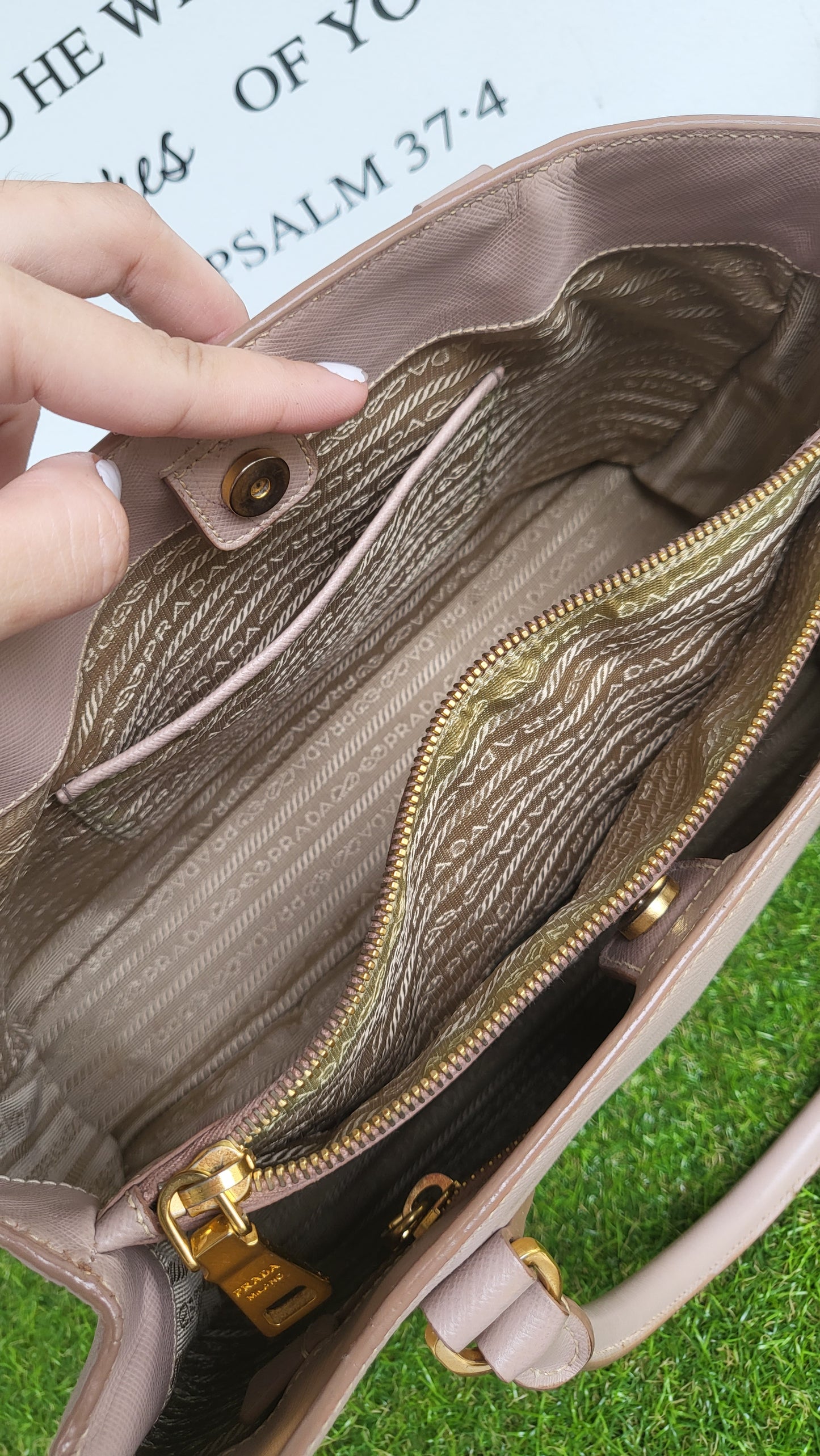 Prada Saffiano Cammeo