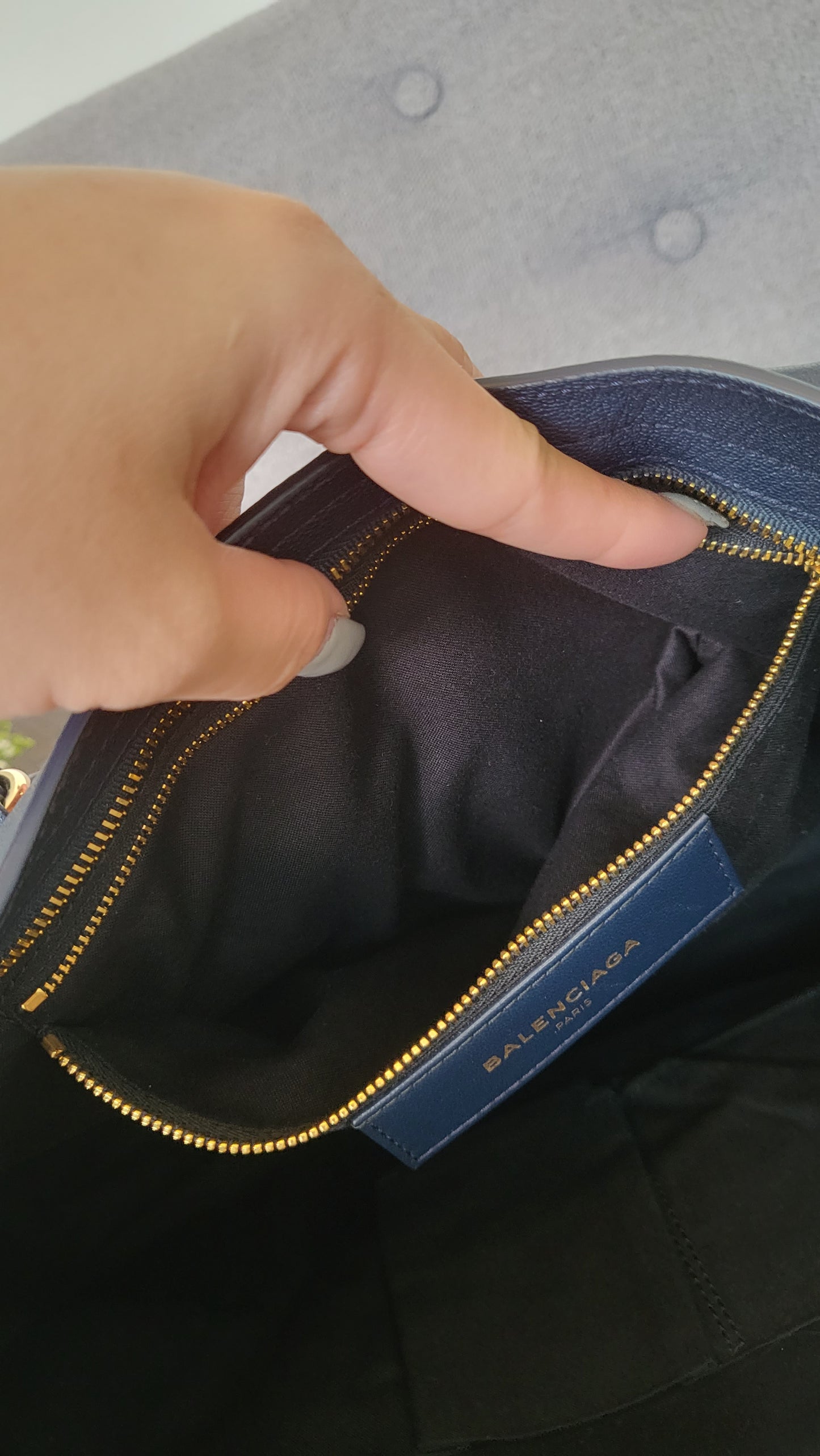 Balenciaga Met edge Medium