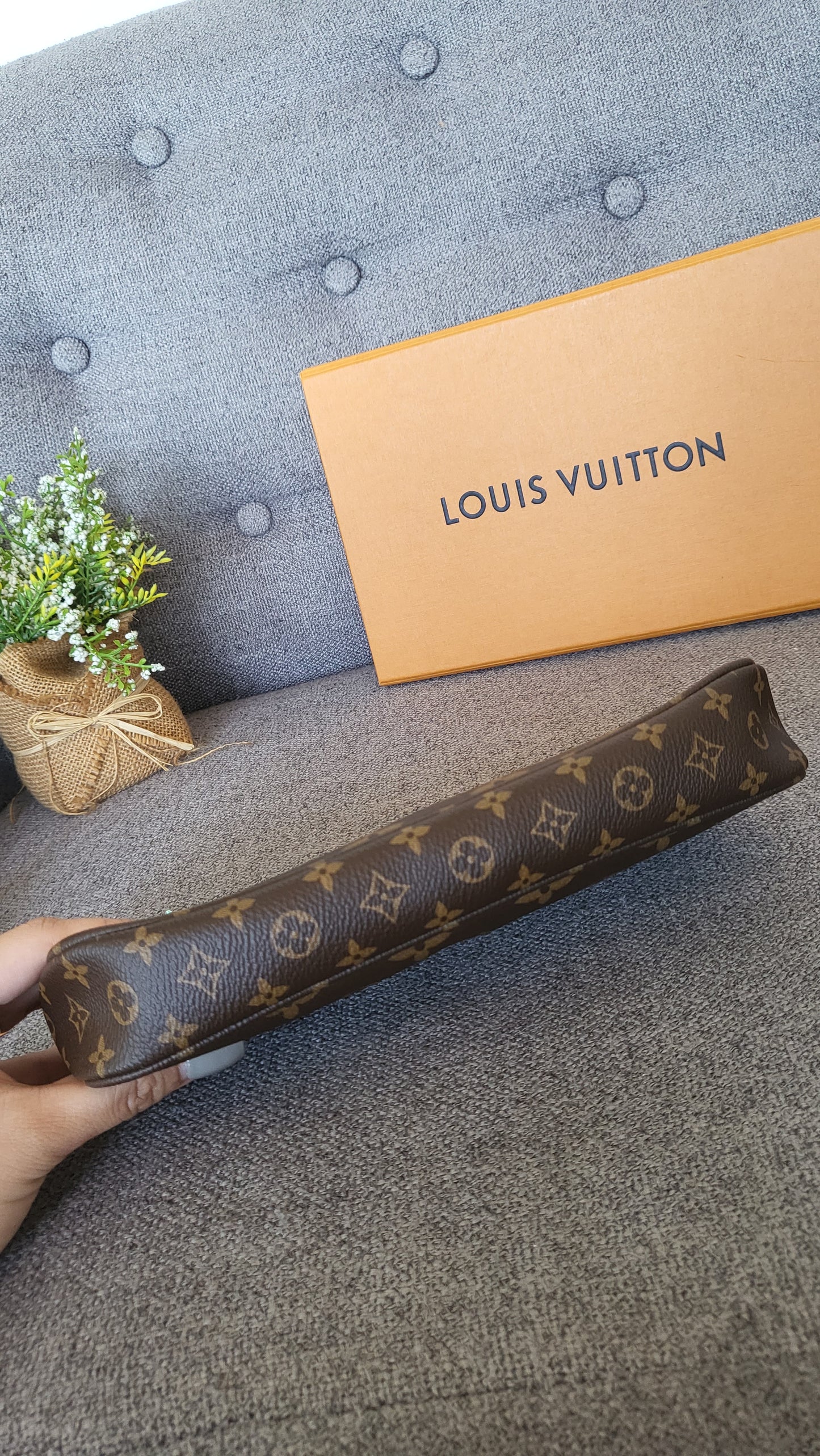 LV multipochette rose