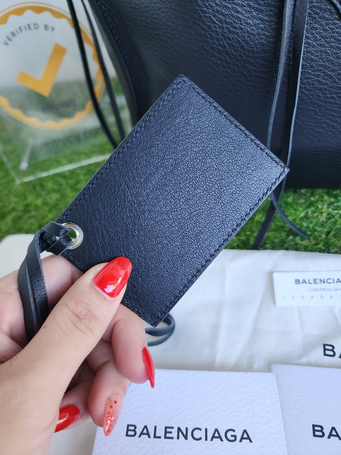 Balenciaga Papier