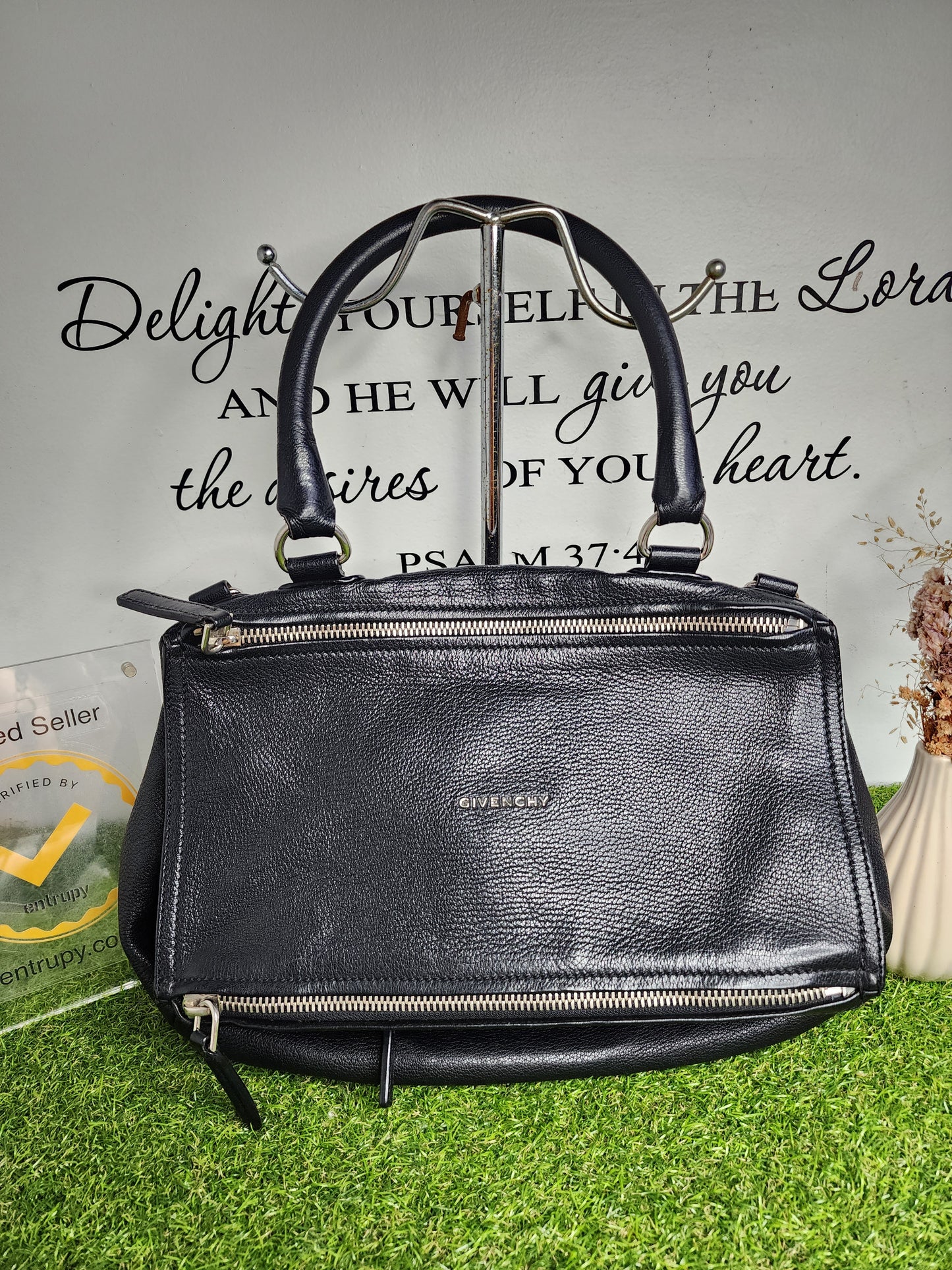 Givenchy Pandora MM