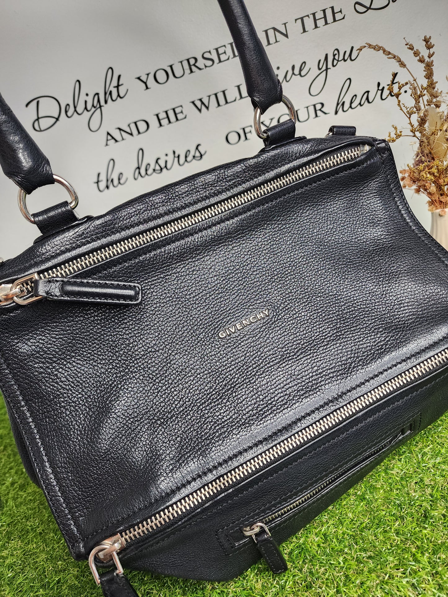 Givenchy Pandora MM