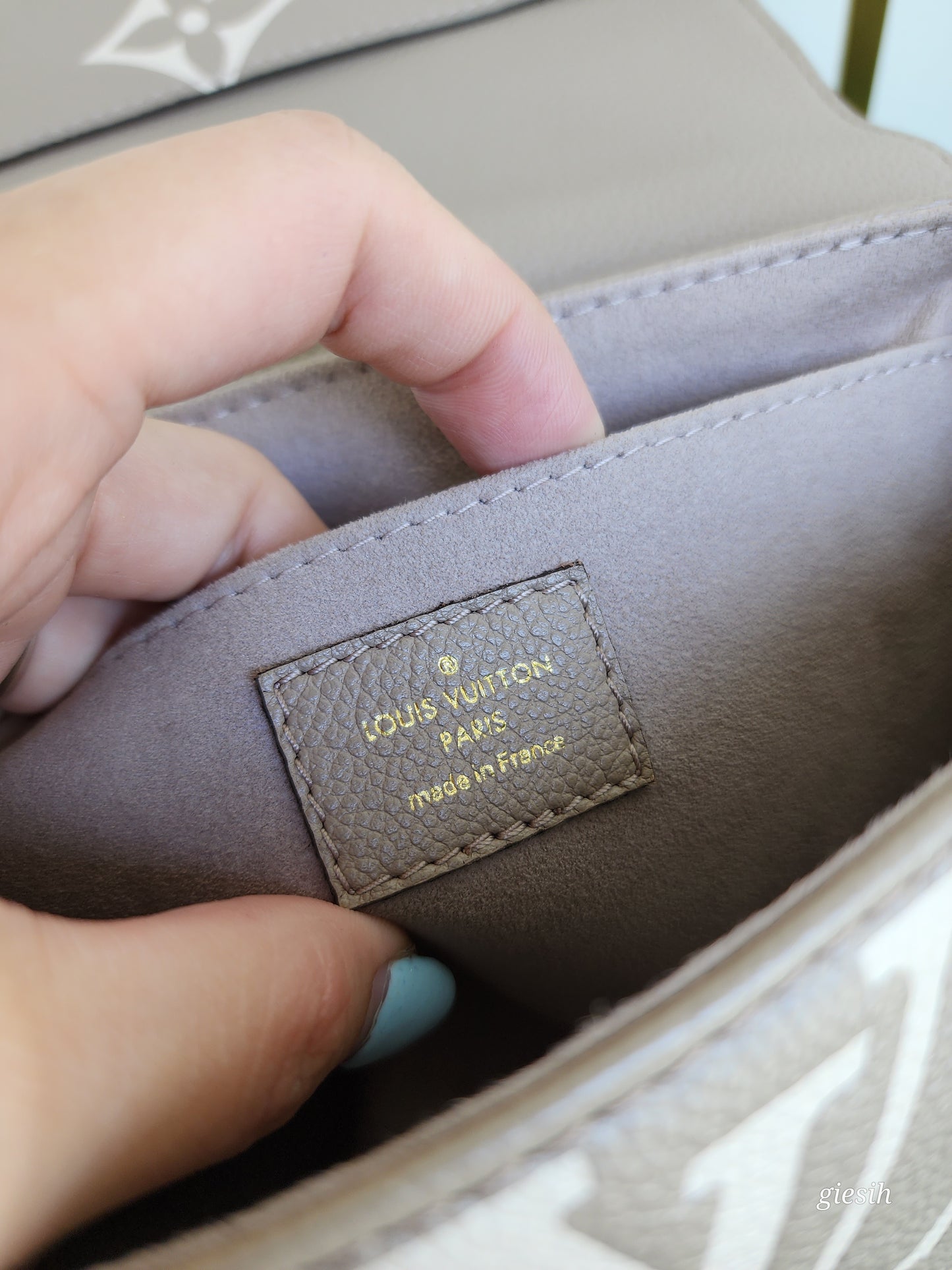 Louis Vuitton Favorite Empreiente Turtle Dove
