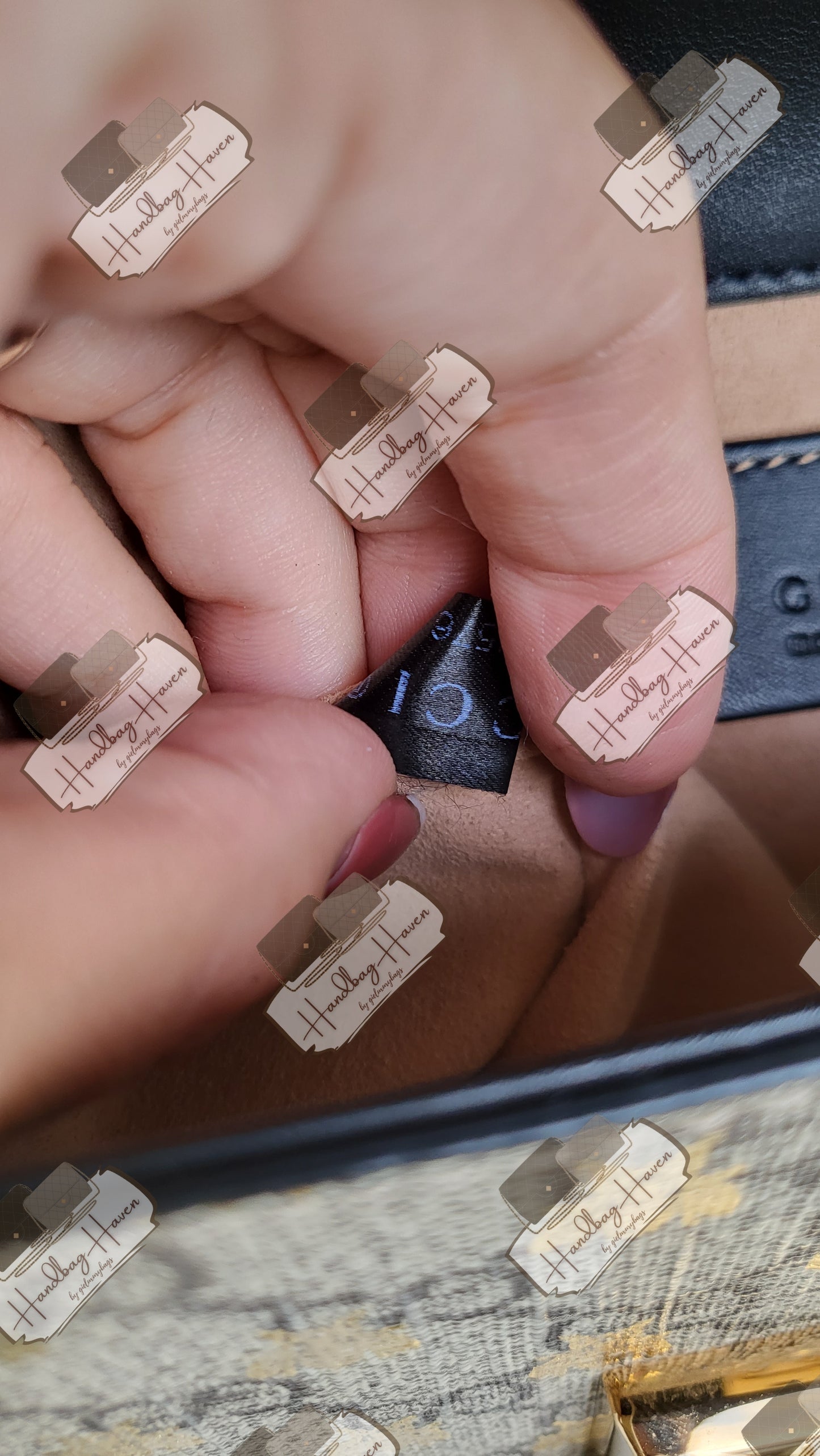 Gucci Padlock flap bee ghw