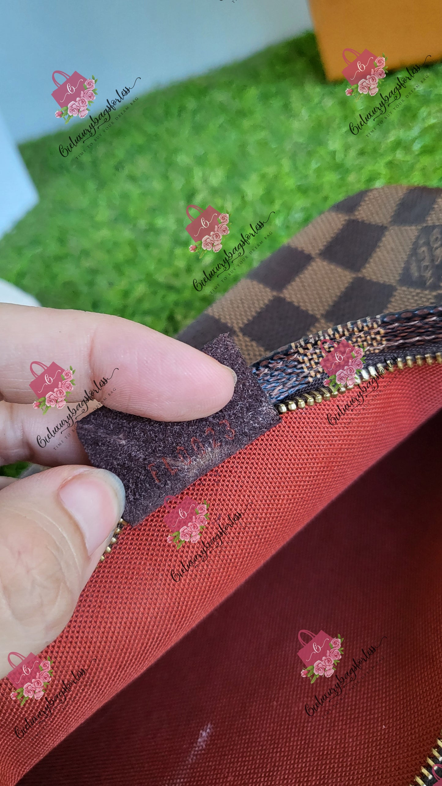 Louis Vuitton Pochette
