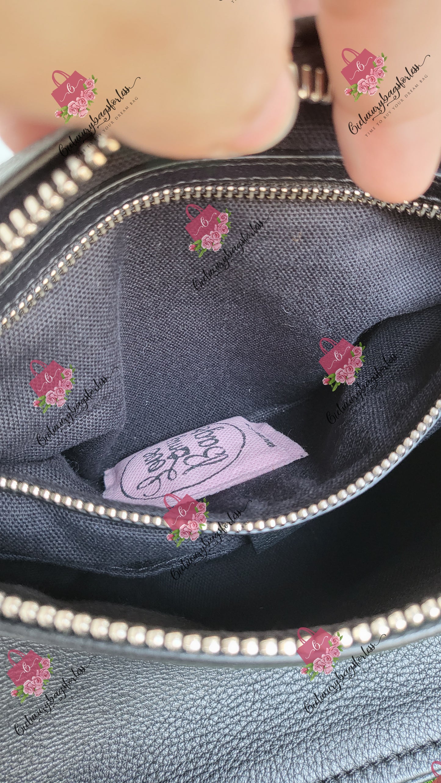 Givenchy pandora small