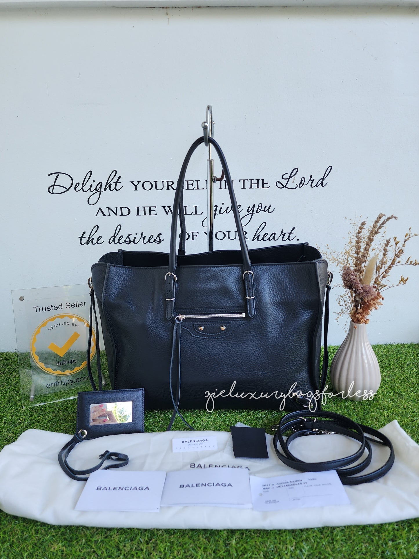 Balenciaga Papier