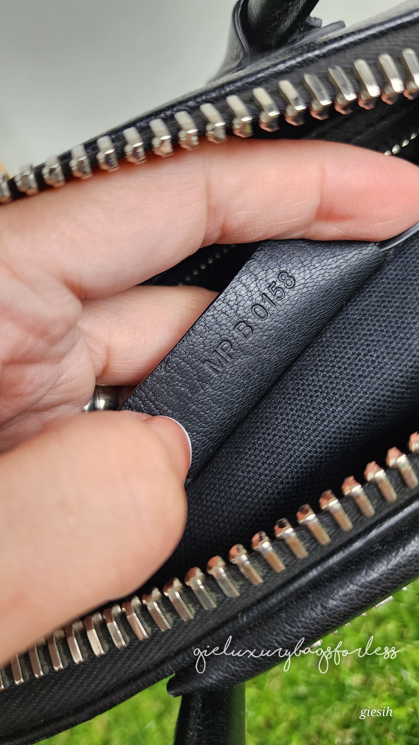 Givenchy Antigona Mini Goatskin