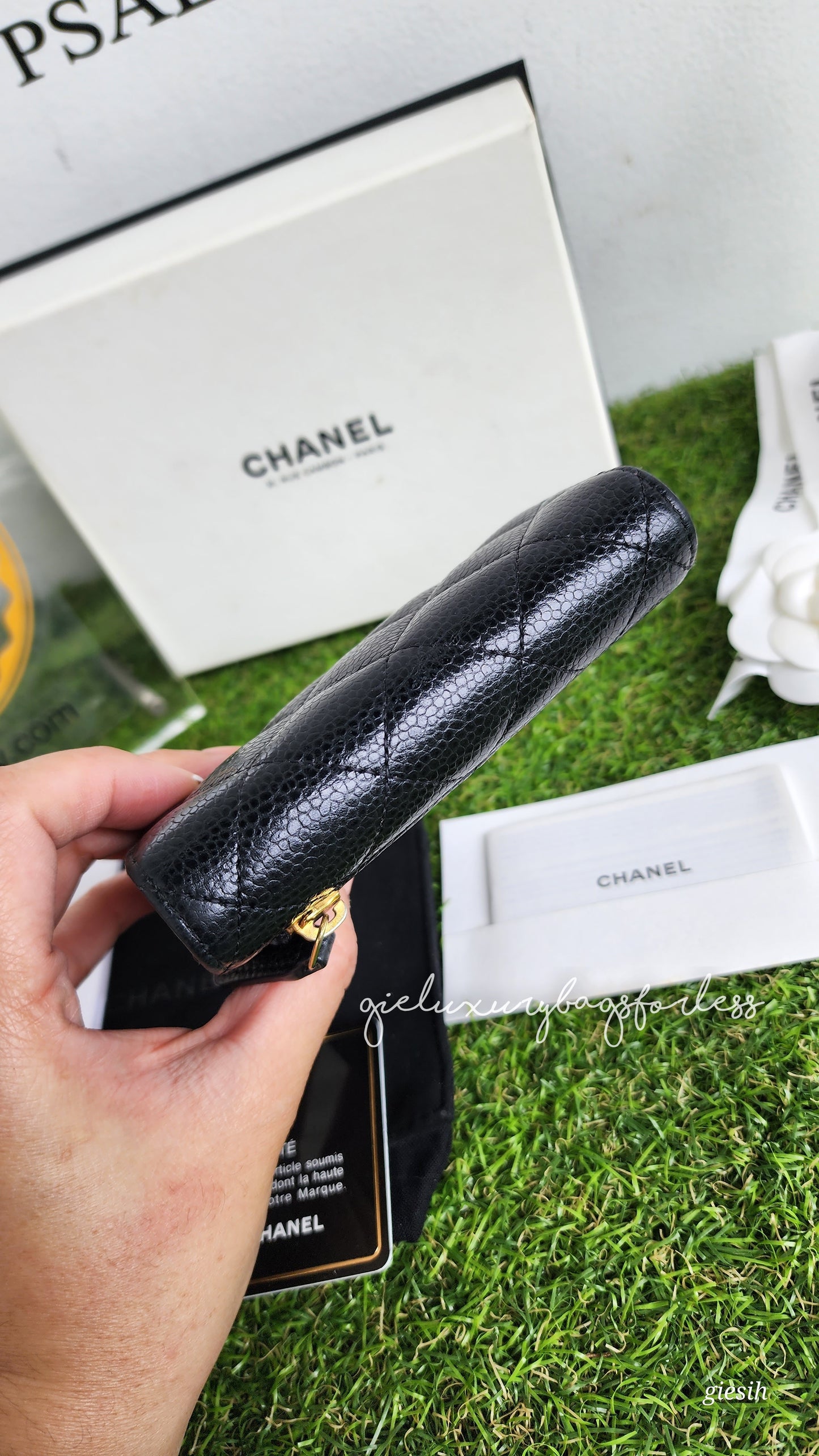 Chanel tri-fold classic wallet