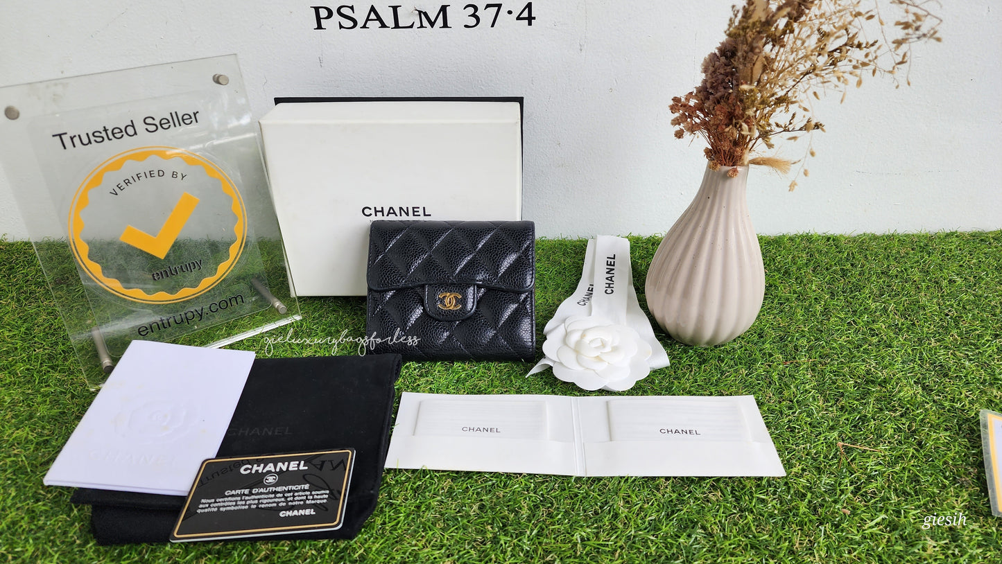 Chanel tri-fold classic wallet