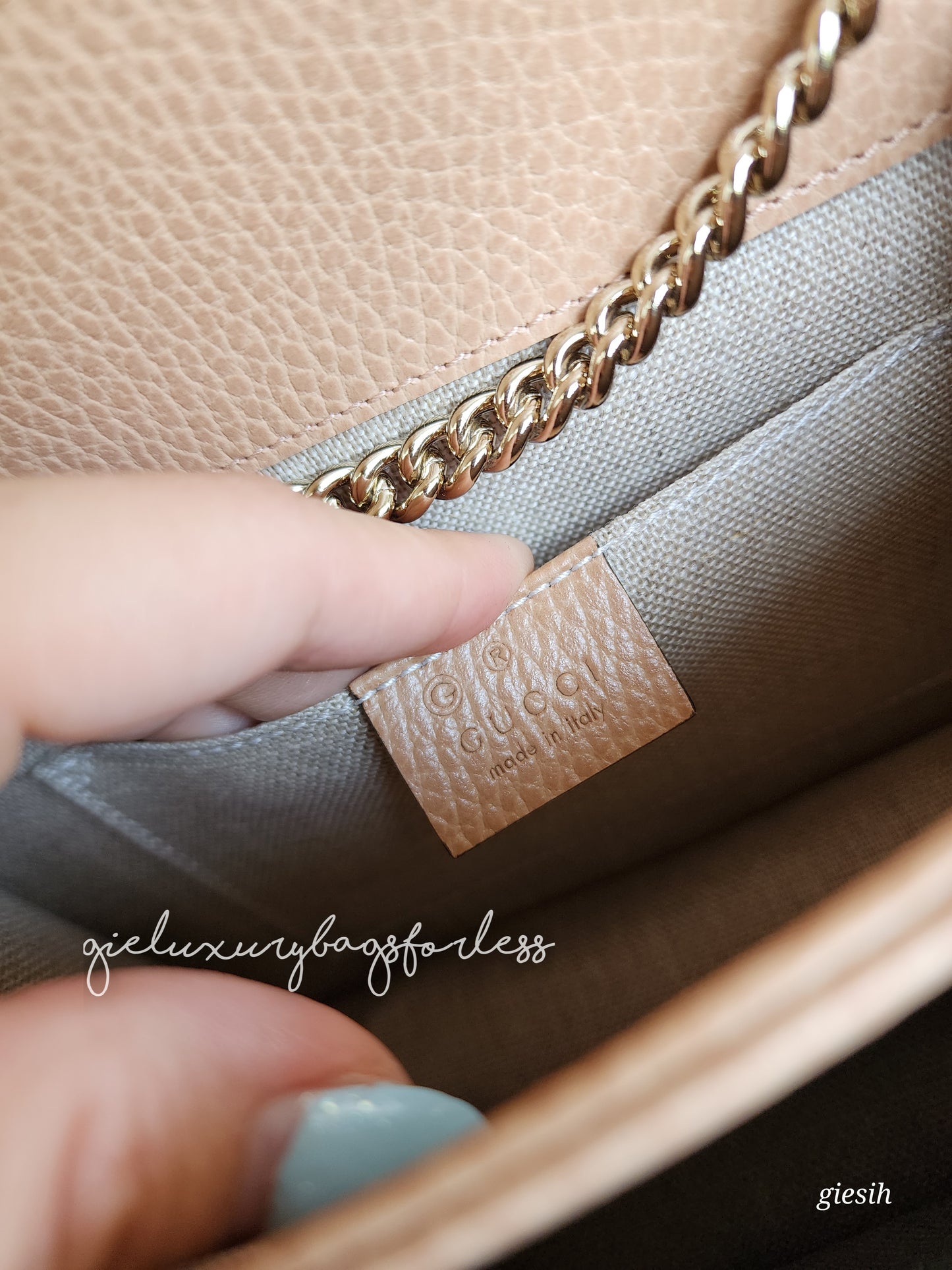 Gucci Interlocking Flap Small