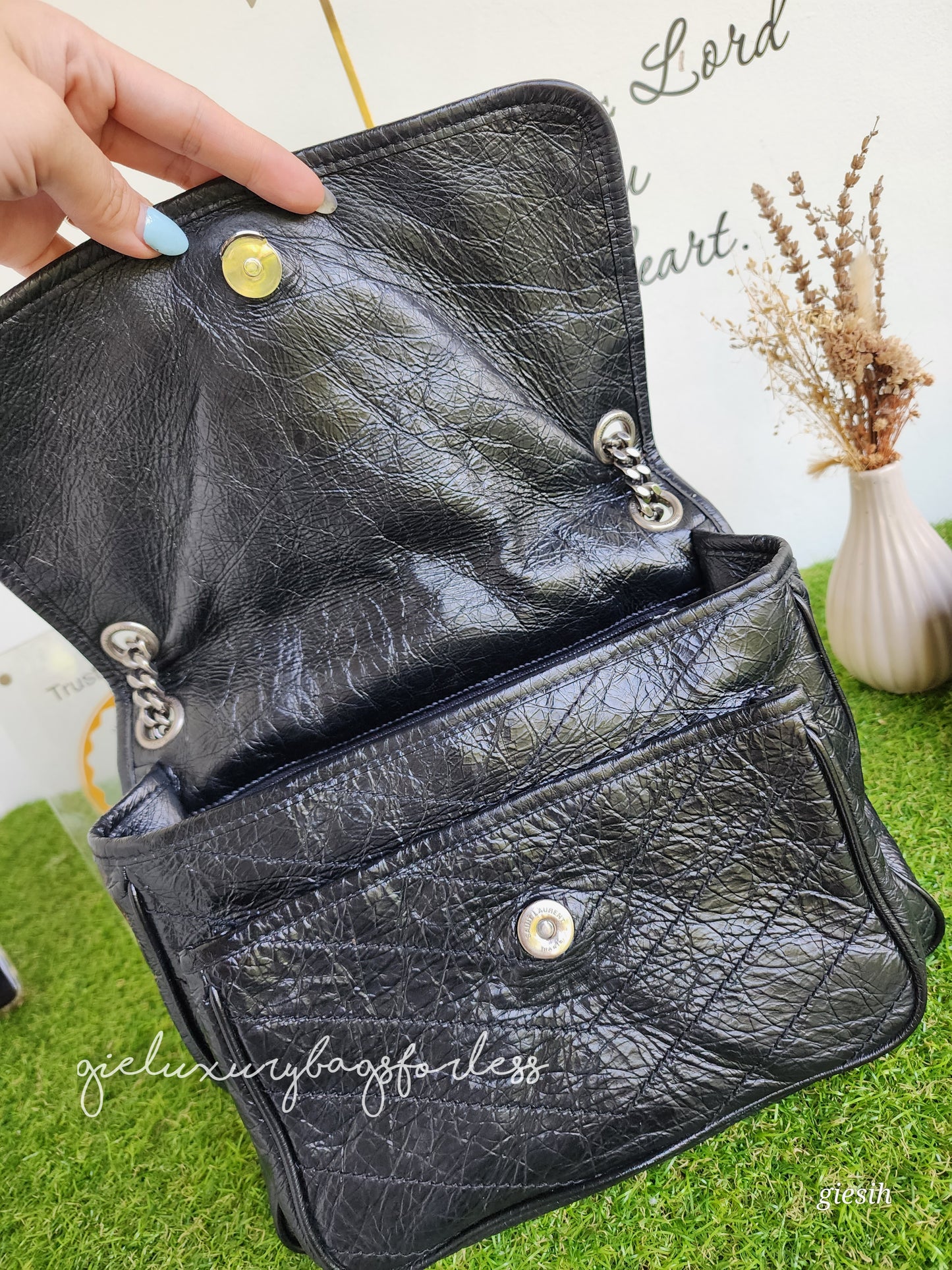 YSL Niki Medium
