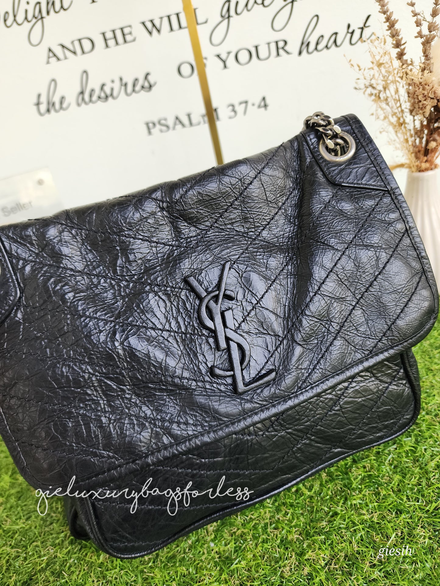 YSL Niki Medium