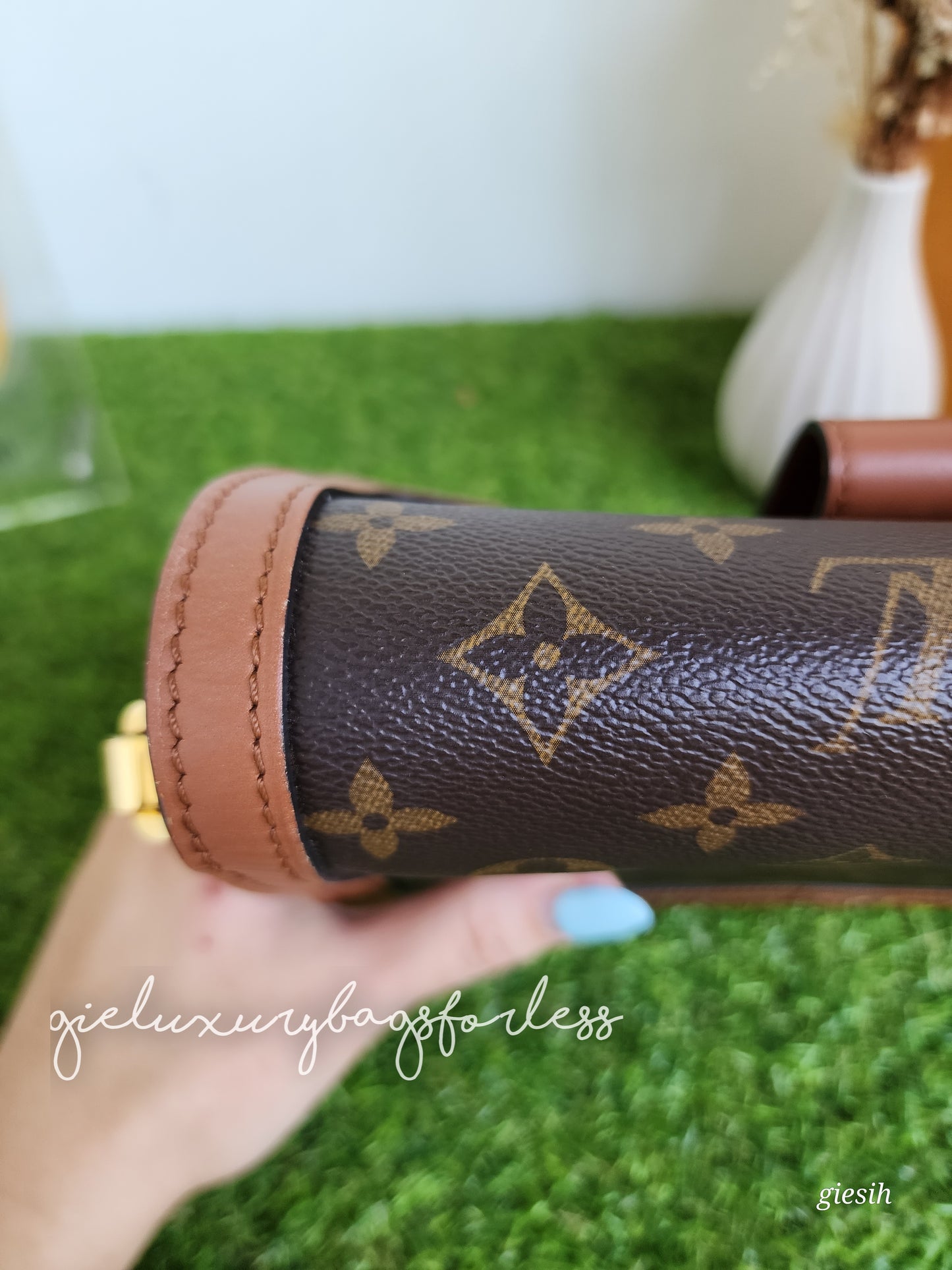 Louis Vuitton Dauphine MM