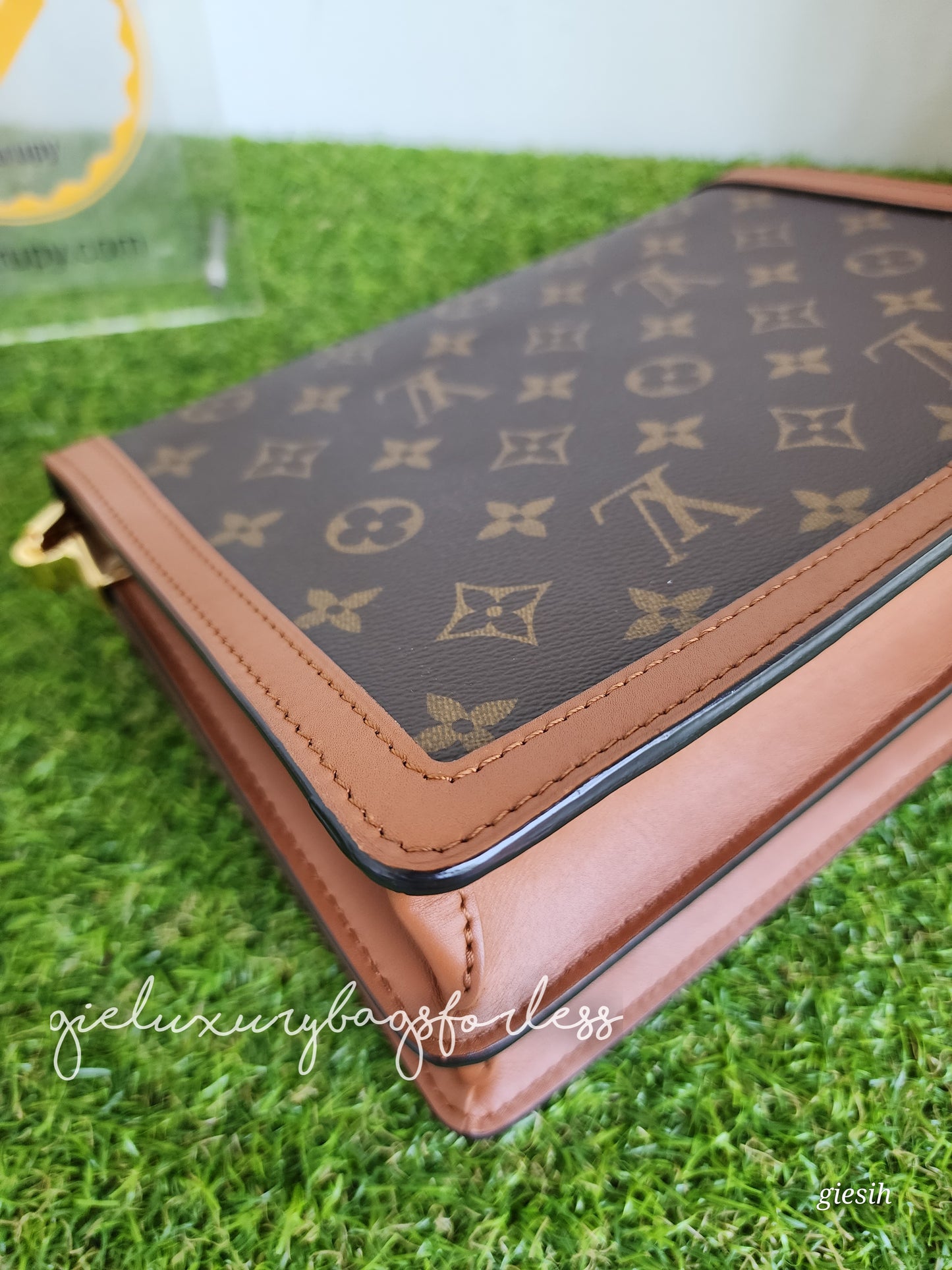 Louis Vuitton Dauphine MM